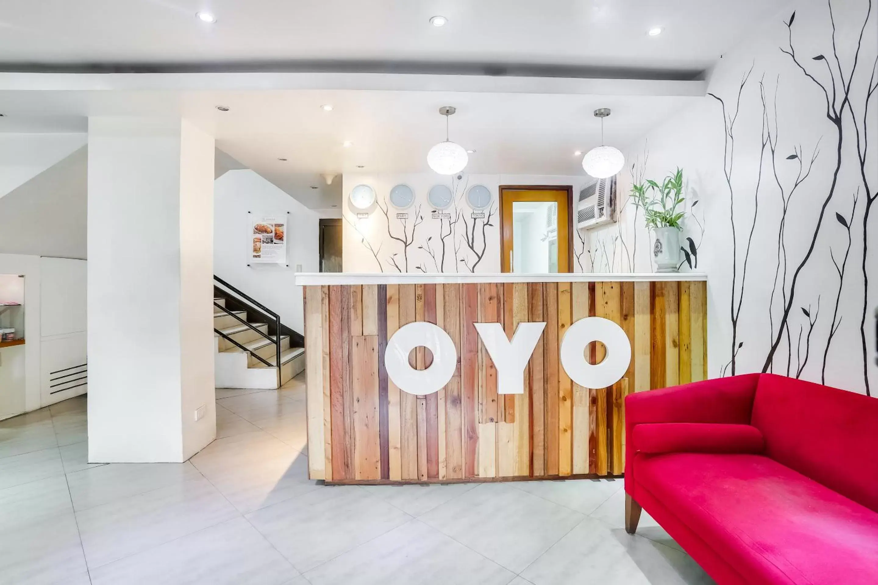 Lobby or reception in Super OYO 406 Royal Parc Inn & Suites