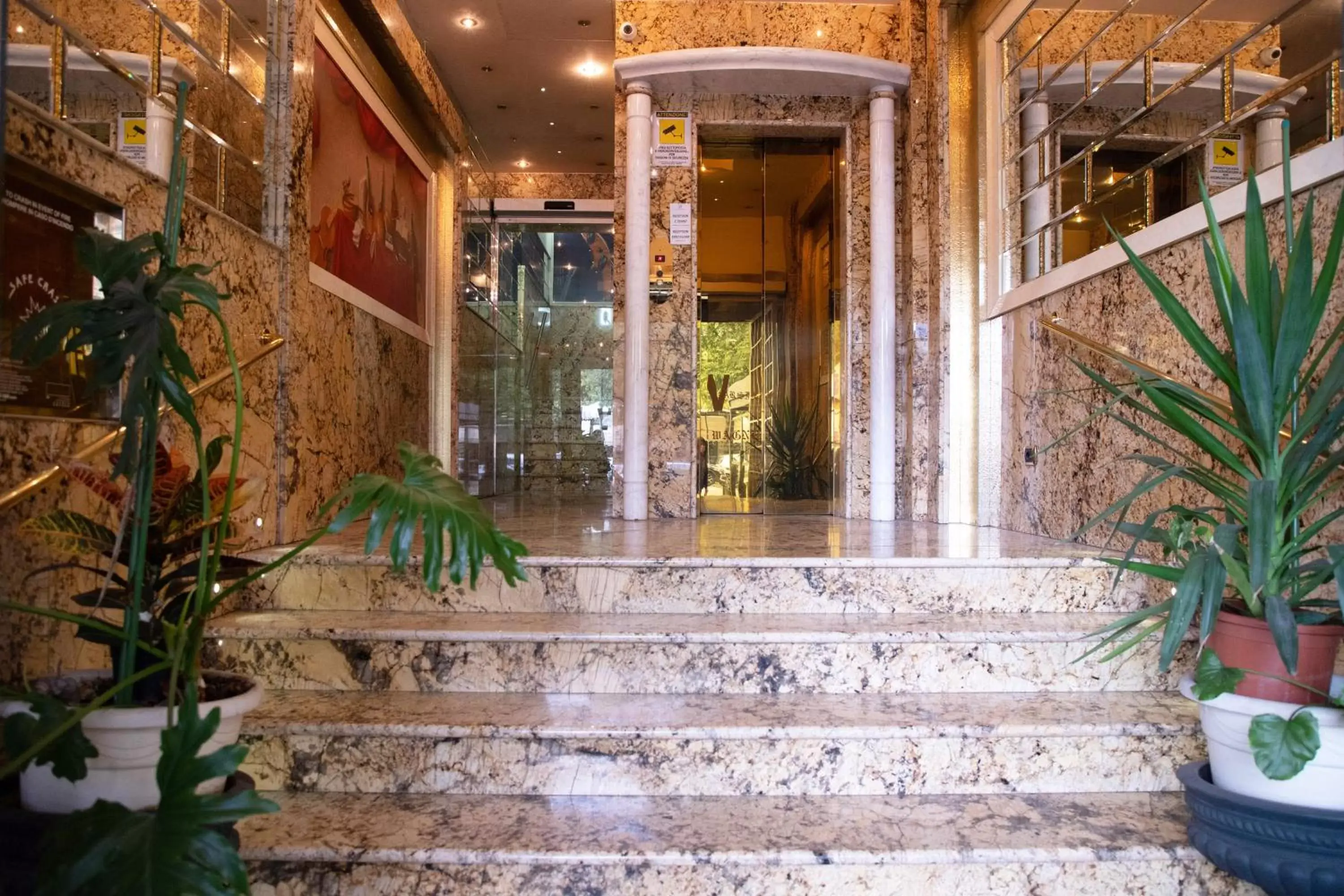 Facade/entrance in Hotel Wagner Facade/entrance in Hotel Wagner