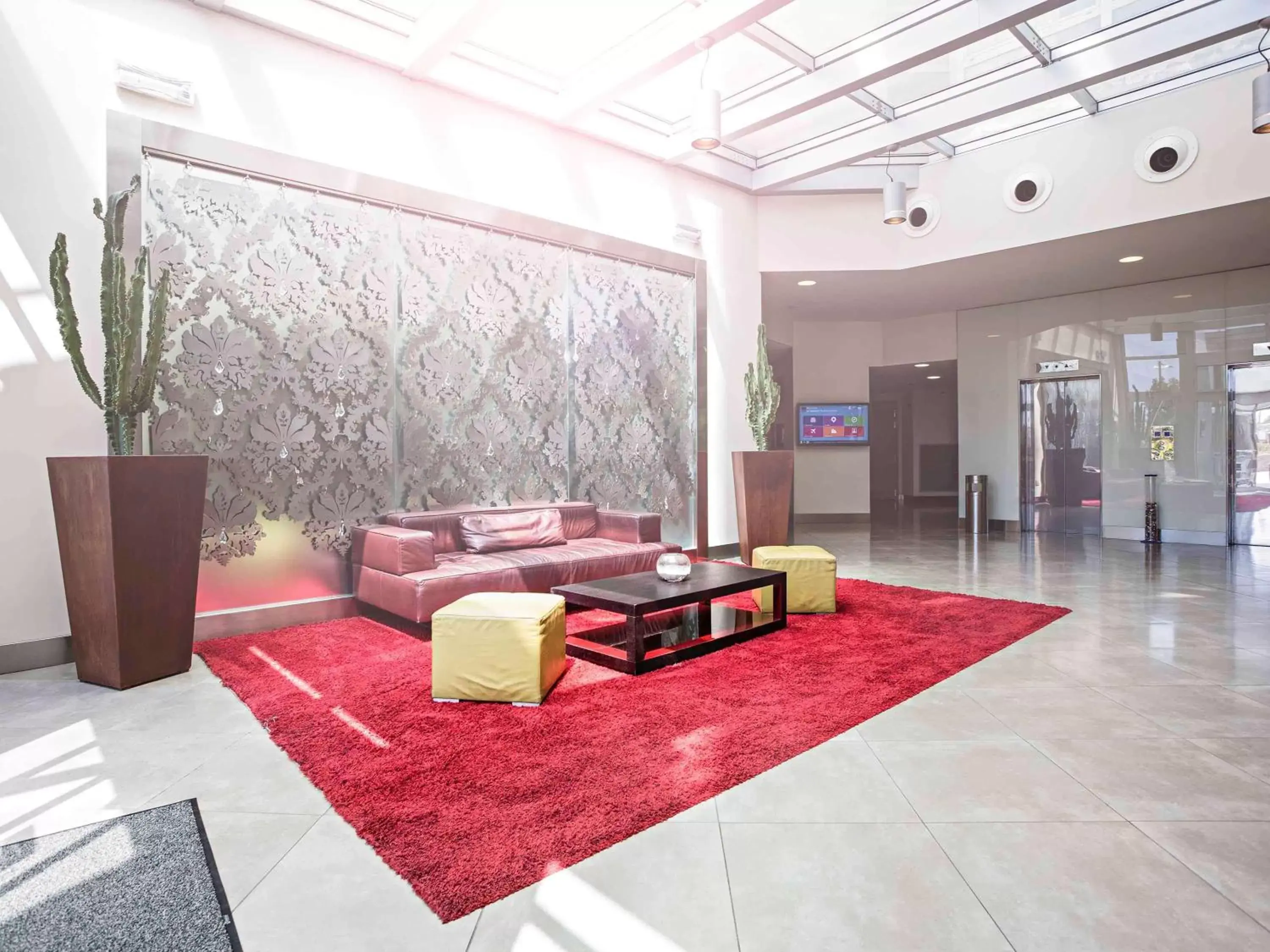 Property building, Lobby/Reception in Novotel Salerno Est Arechi