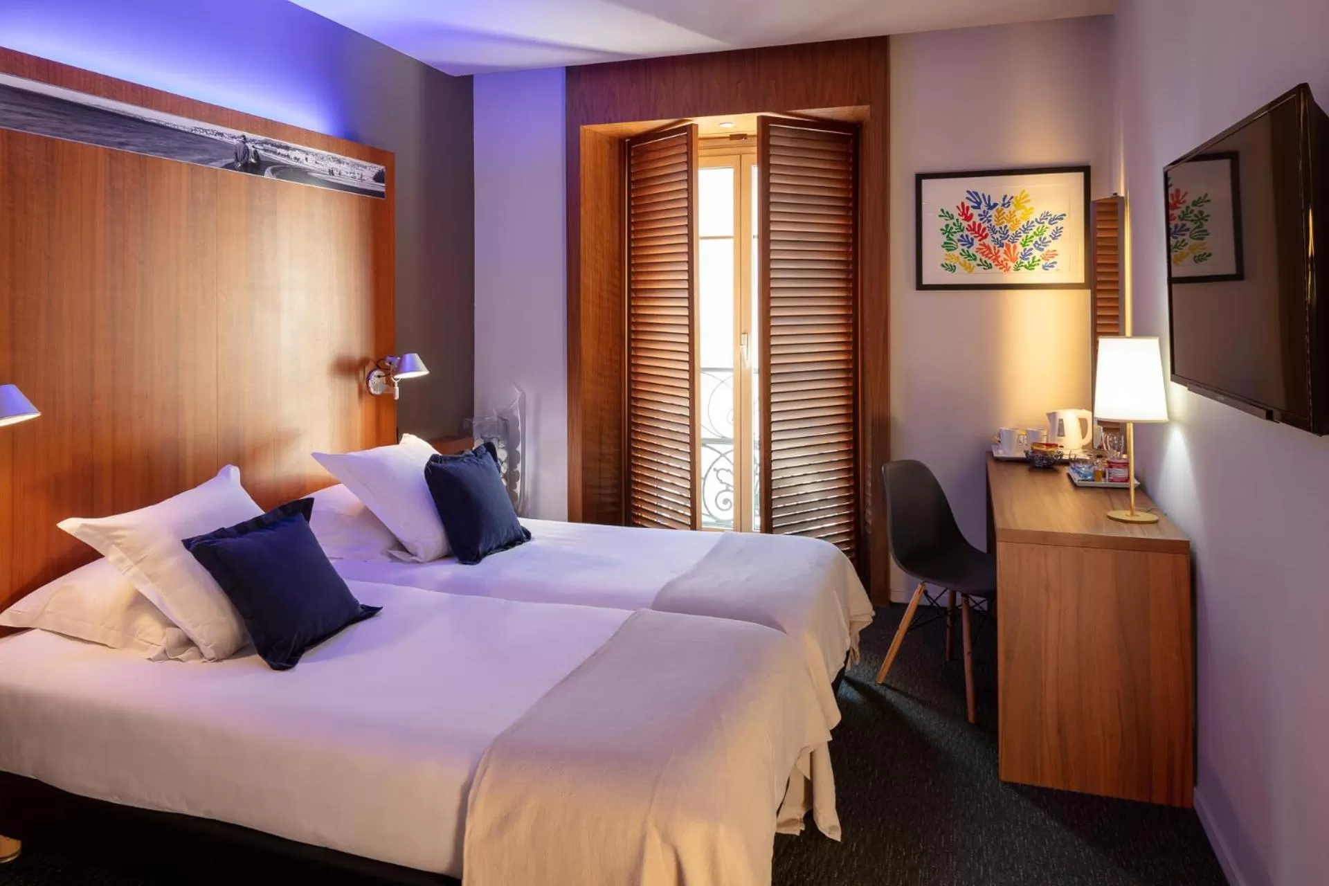 Bedroom, Bed in Hotel Beau Rivage