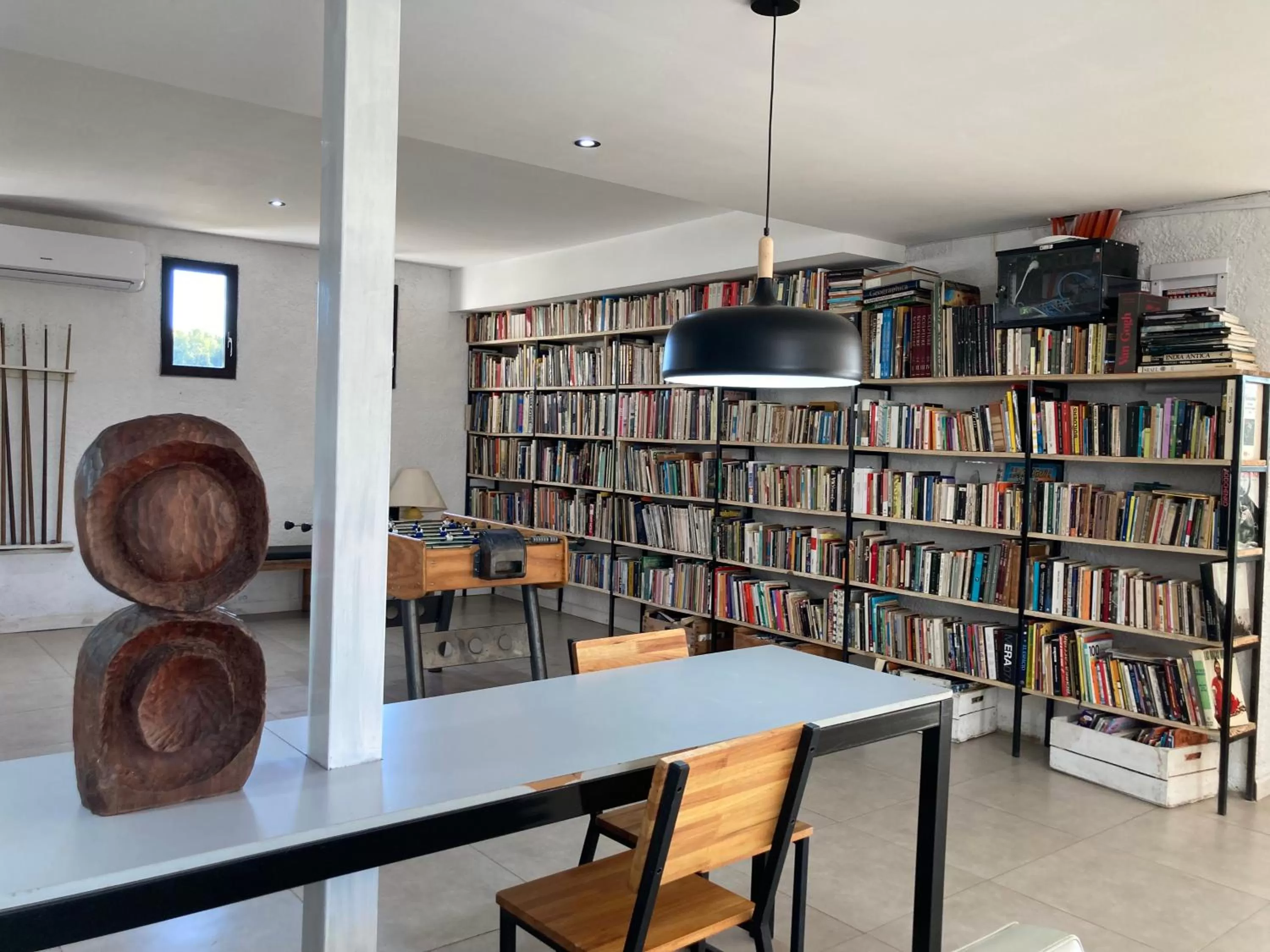 Library in Campo Abierto