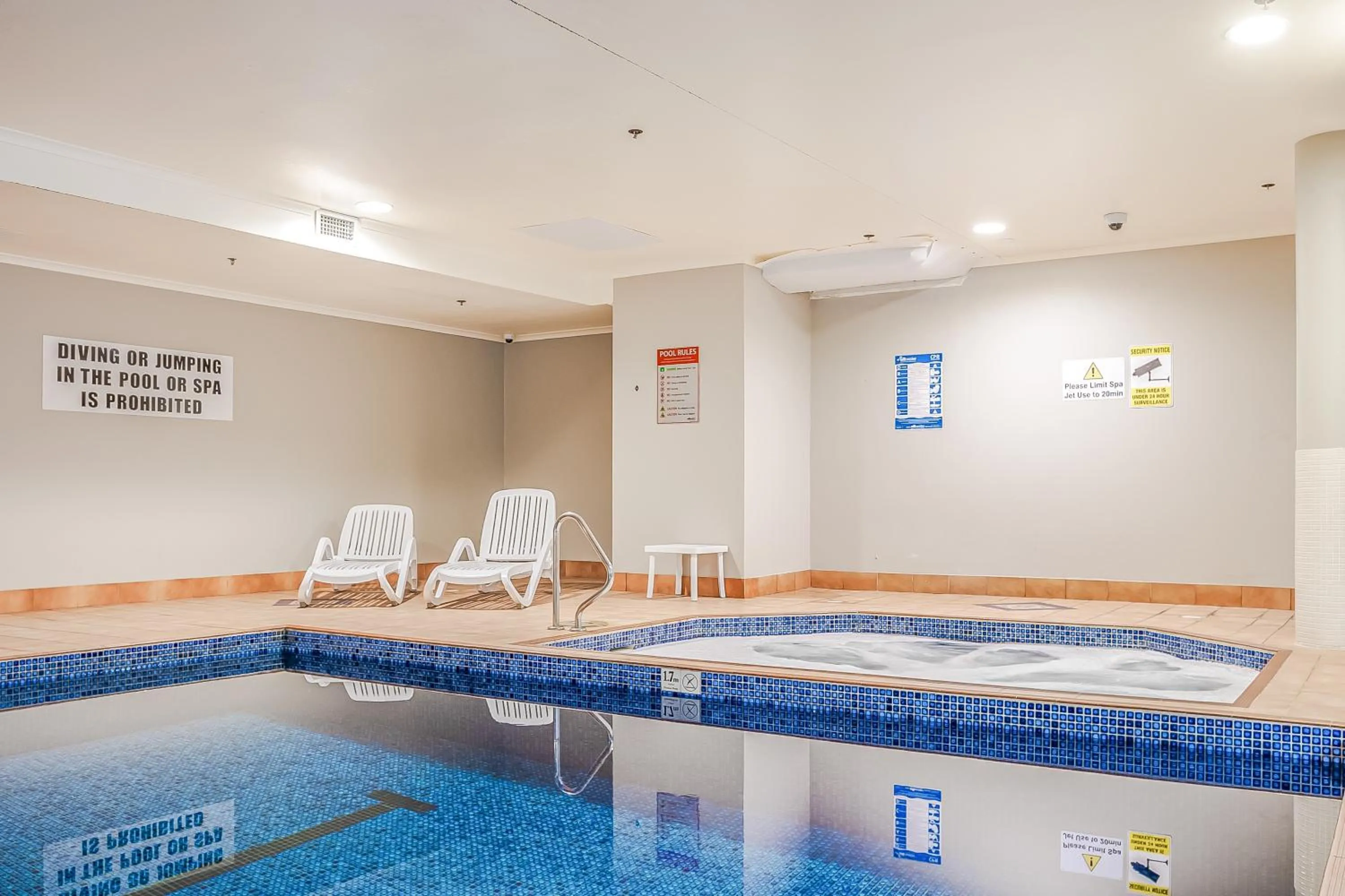 Swimming pool in Oaks Sydney Castlereagh Suites