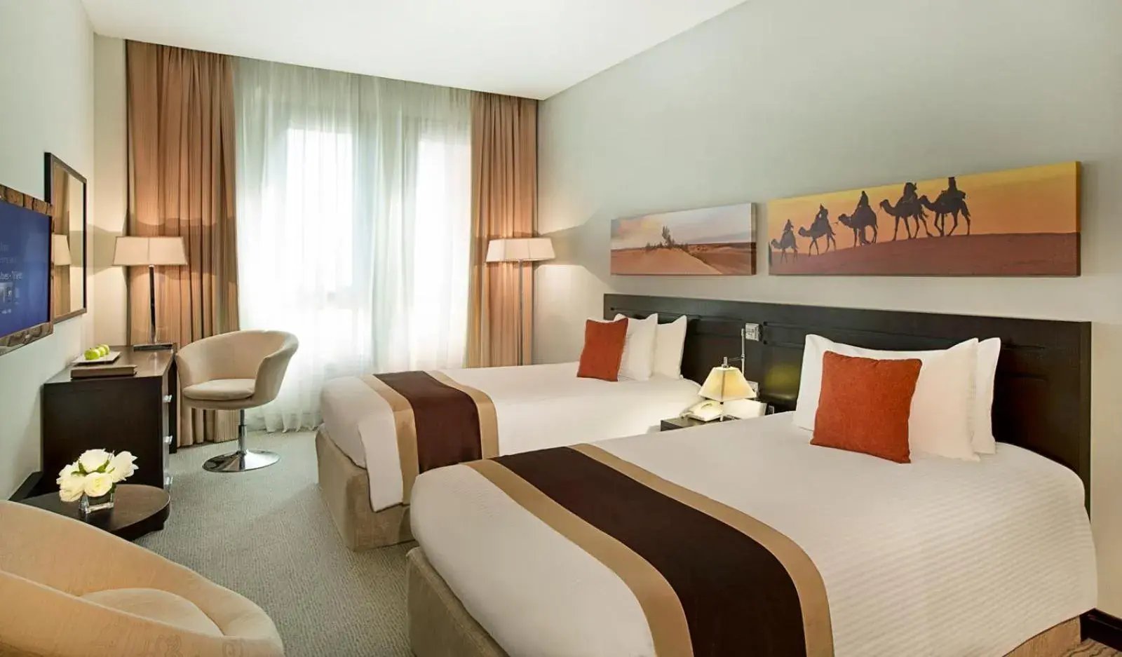 Bed in City Seasons Hotel & Suites Muscat