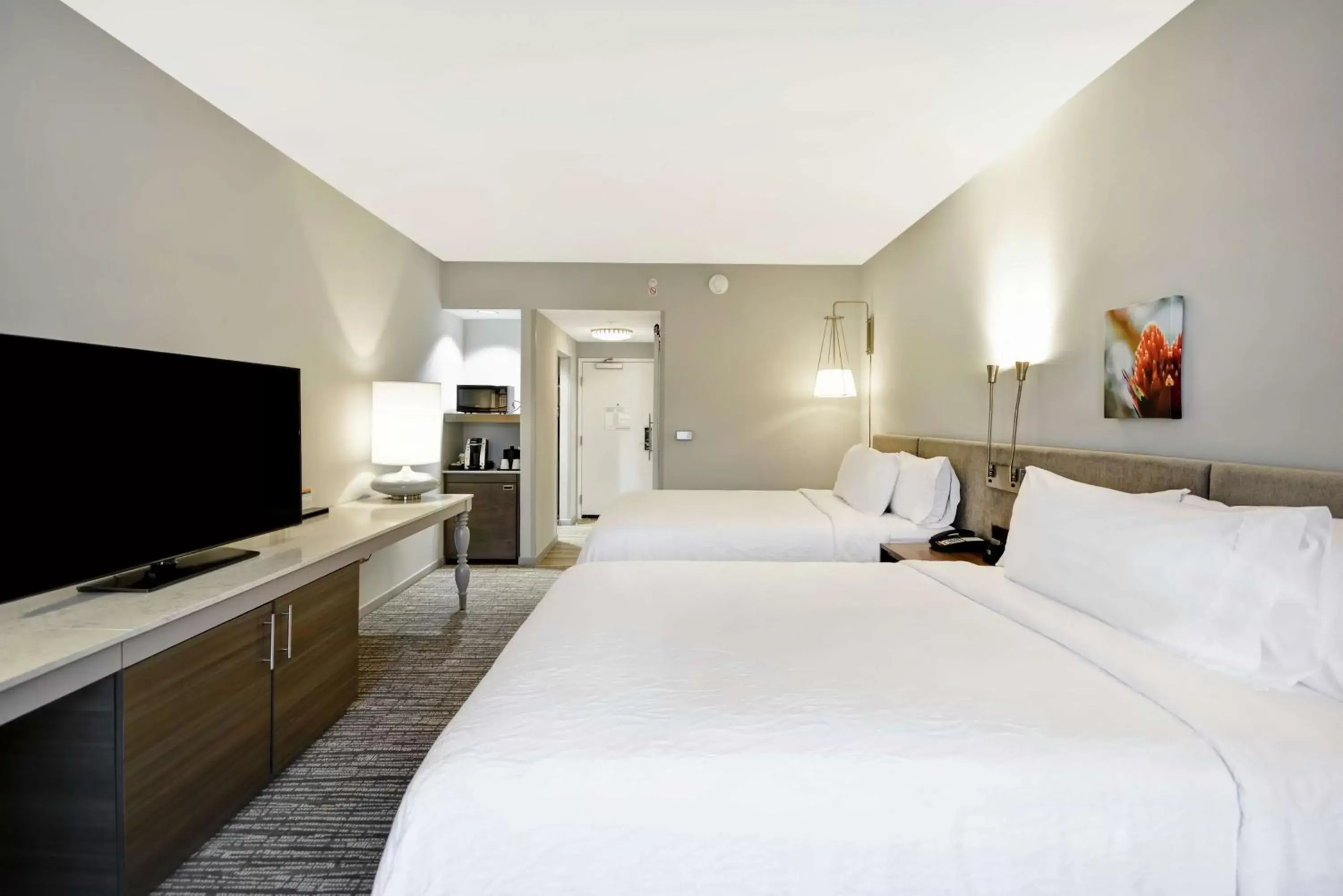 Bedroom, Bed in Hilton Garden Inn Gastonia