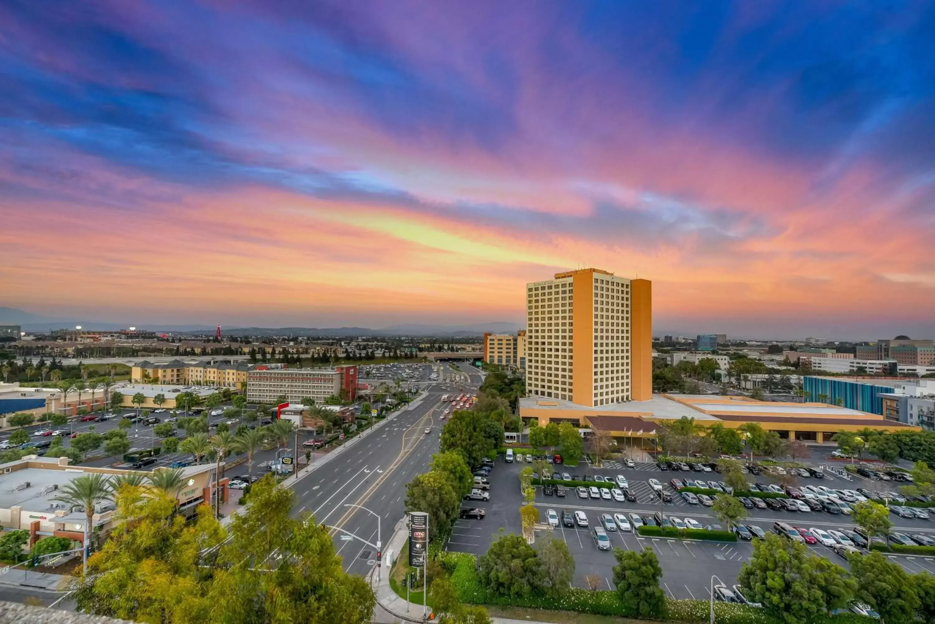 Property building, Bird's-eye View in Hotel Fera Anaheim, a DoubleTree by Hilton Hotel