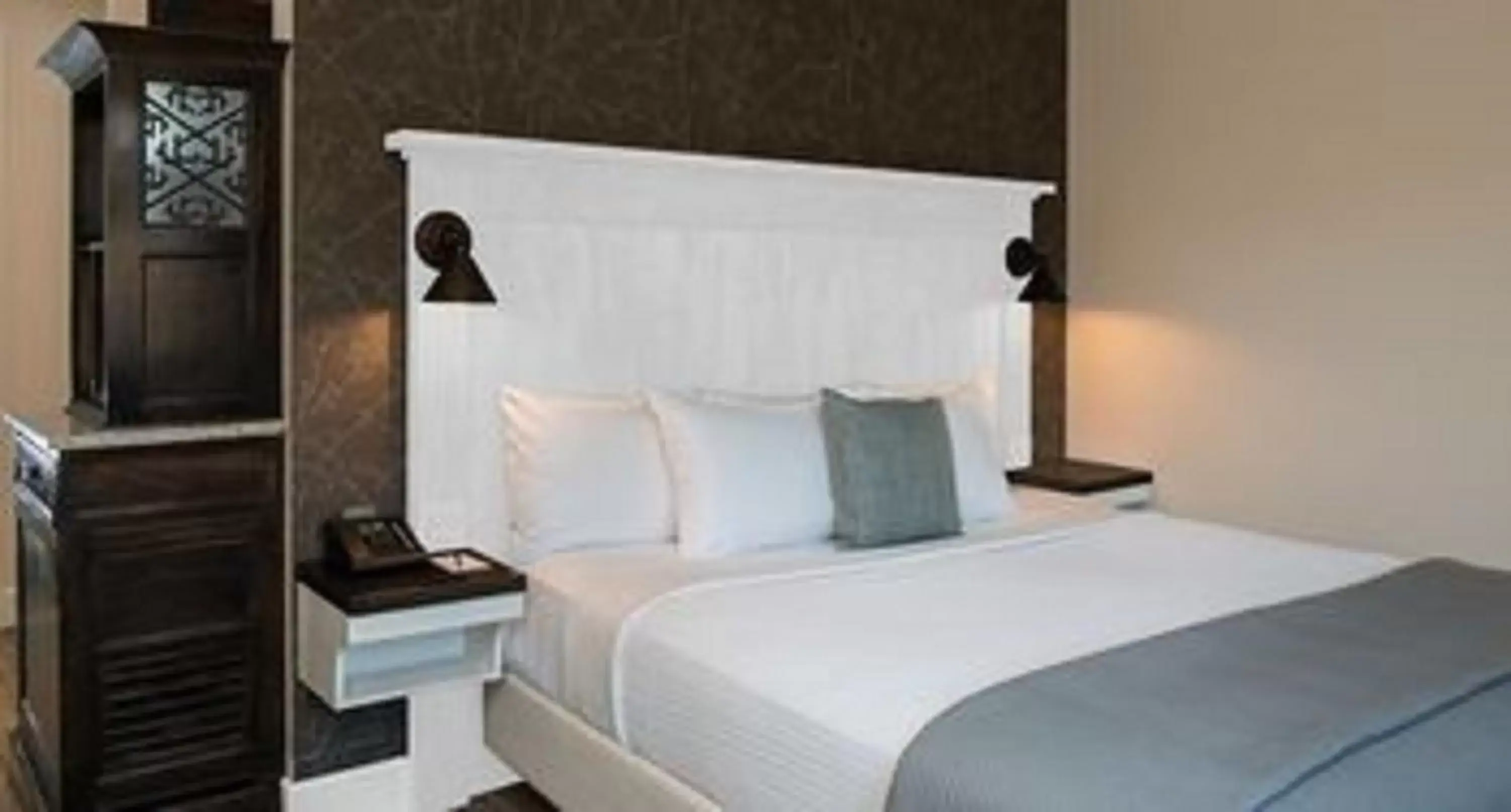 Bed in Village Hotel on Biltmore Estate