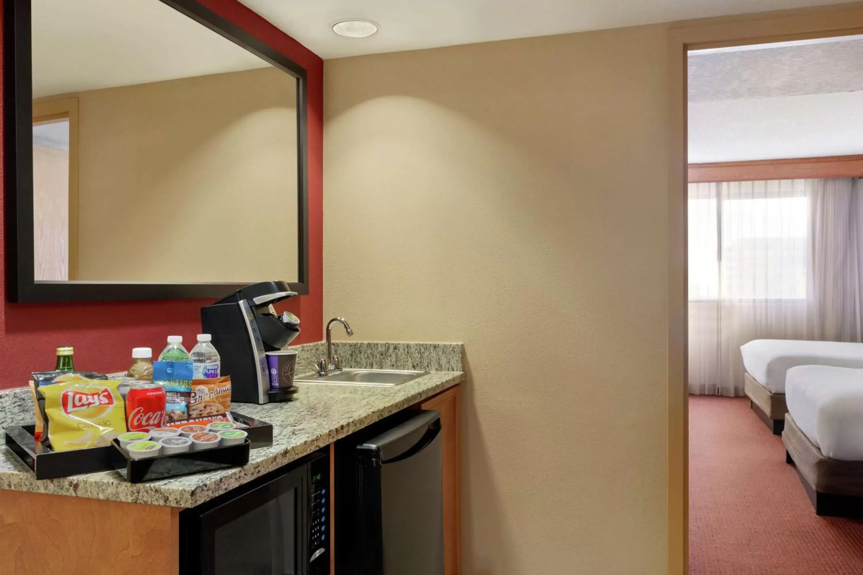 Other, Kitchen/Kitchenette in Embassy Suites by Hilton Kansas City International Airport