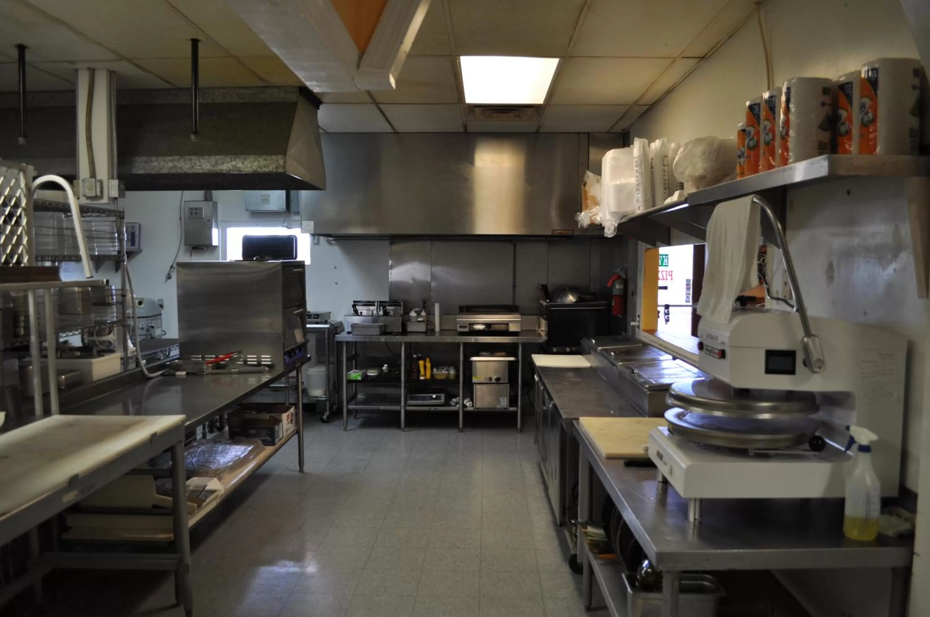 Restaurant/places to eat, Kitchen/Kitchenette in K7 Bed and Breakfast