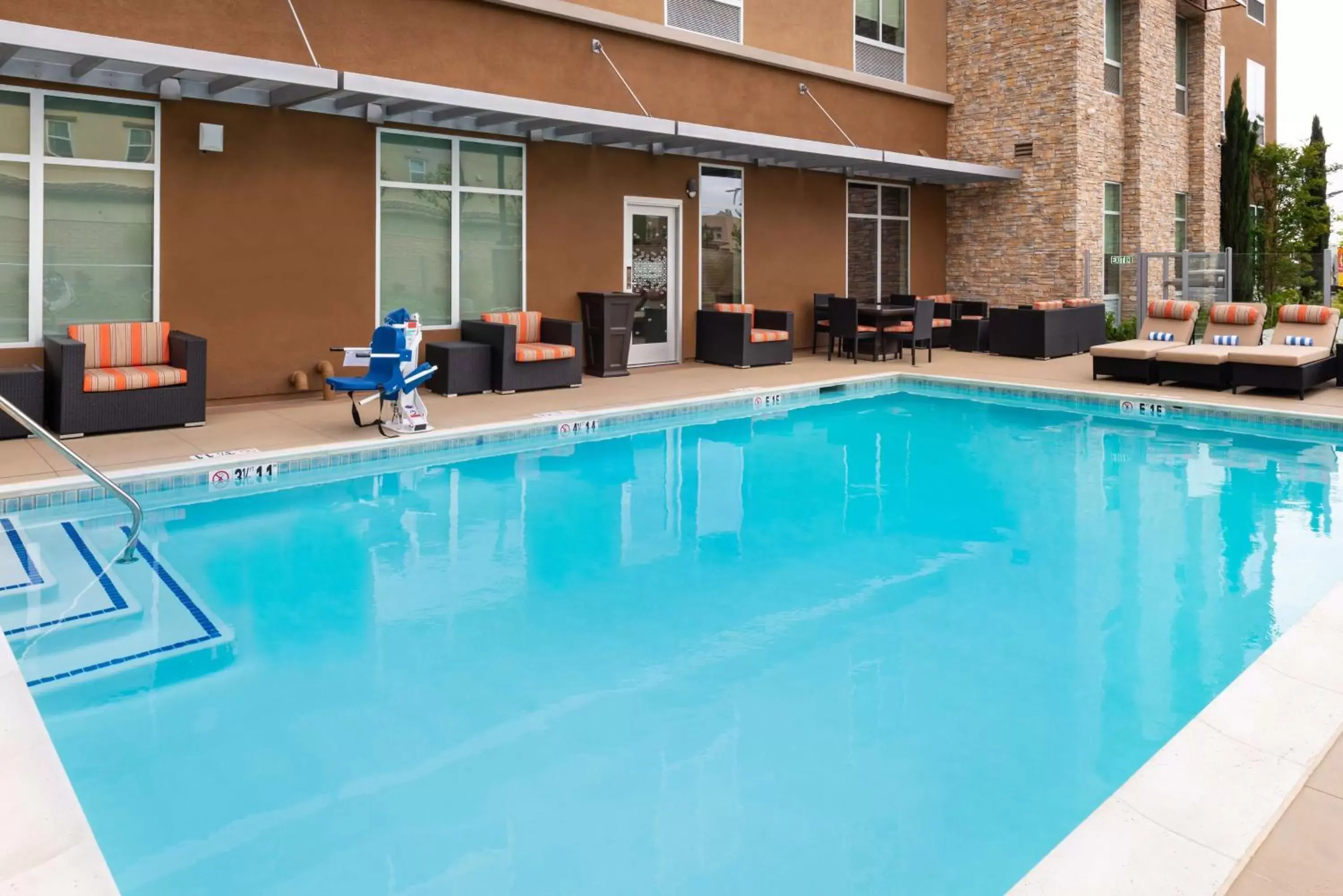 Pool view, Swimming Pool in Hampton Inn & Suites Buena Park