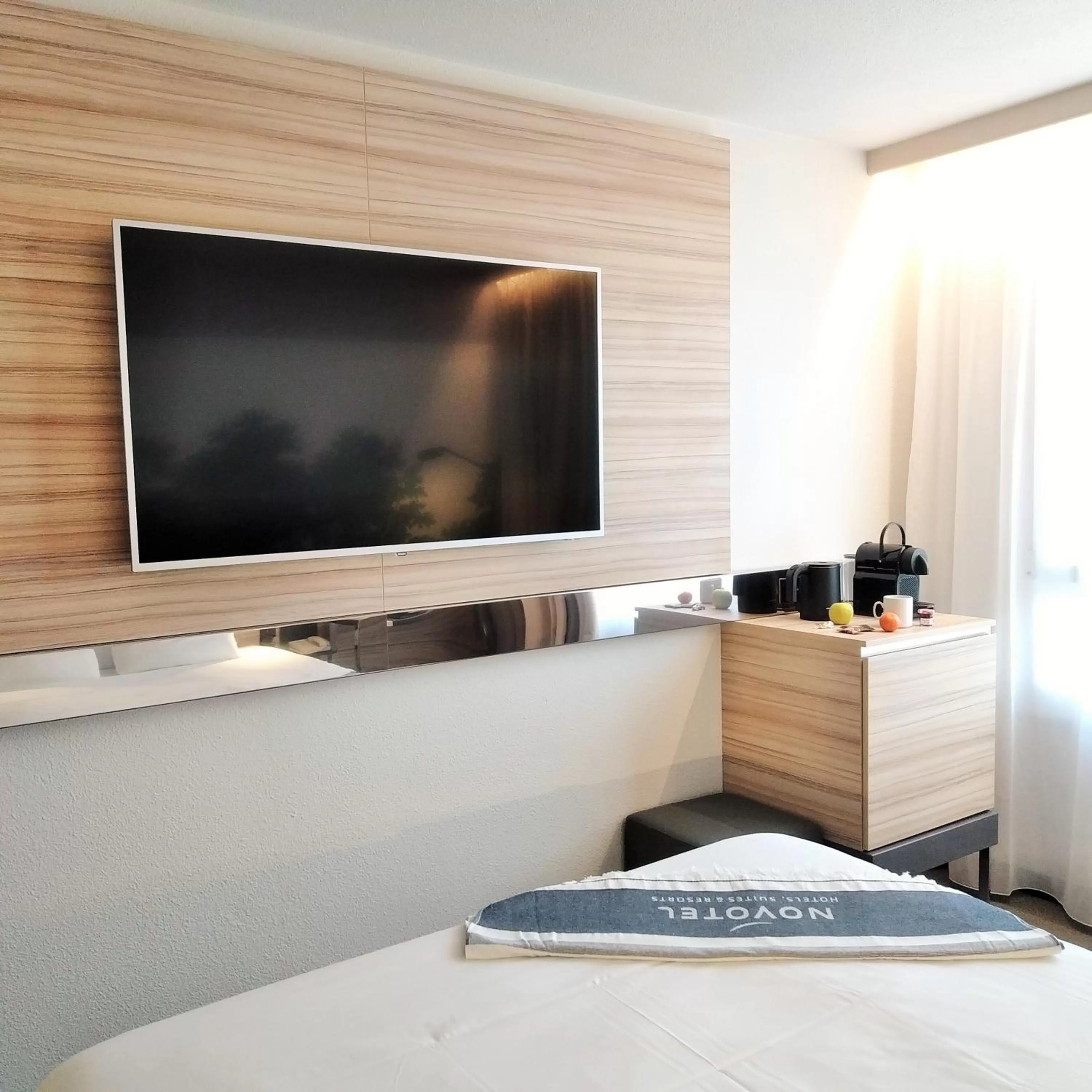 TV and multimedia, Bed in Novotel Suites Montpellier Antigone