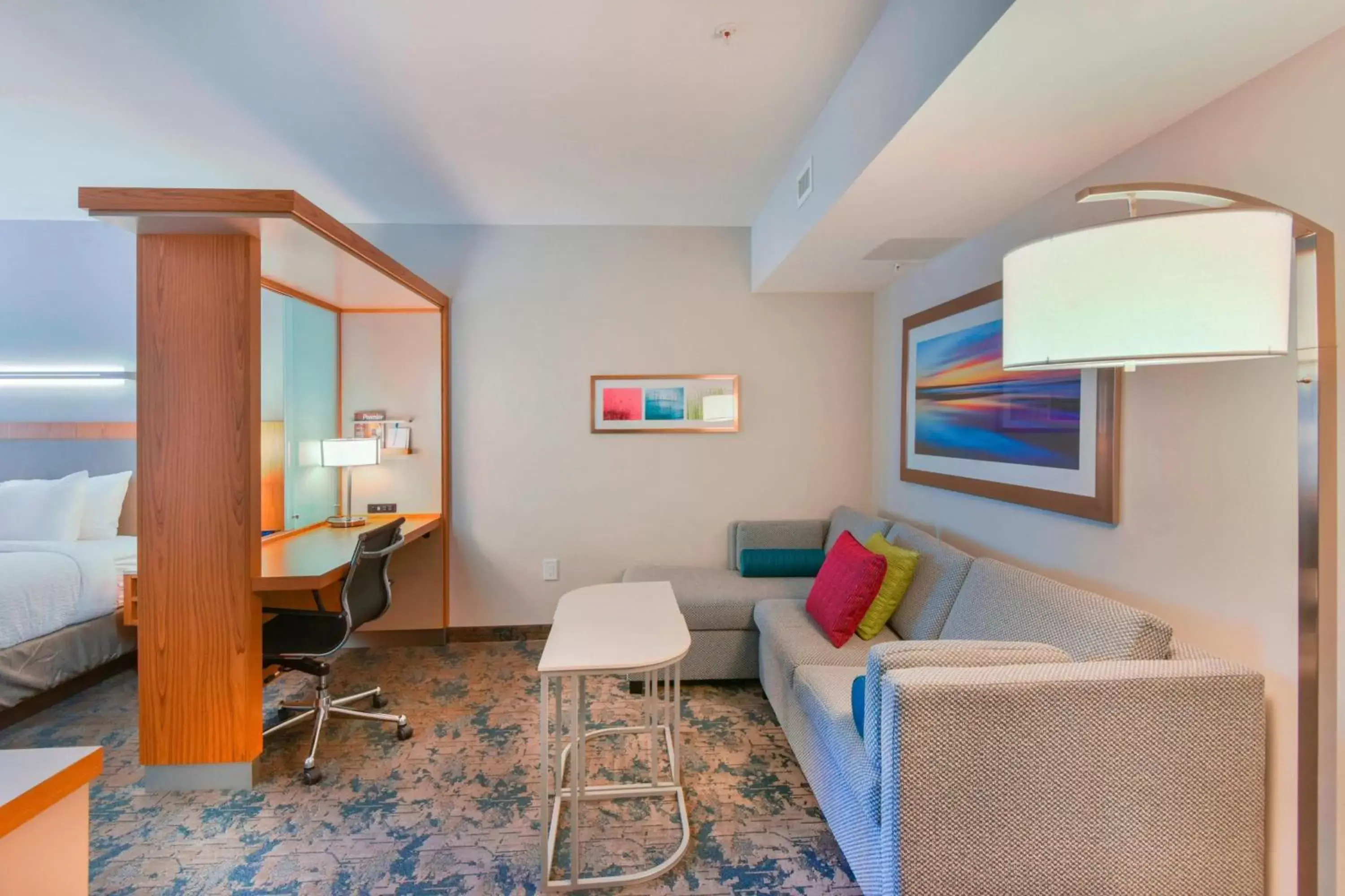 Living room, Seating Area in SpringHill Suites by Marriott Wilmington Mayfaire