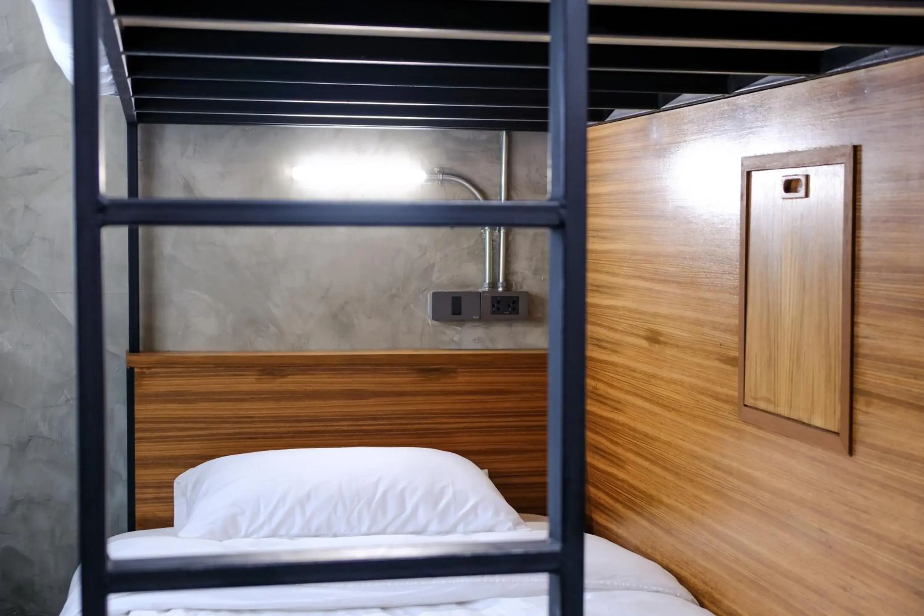 bunk bed, Bed in Baan Lung Poshtel