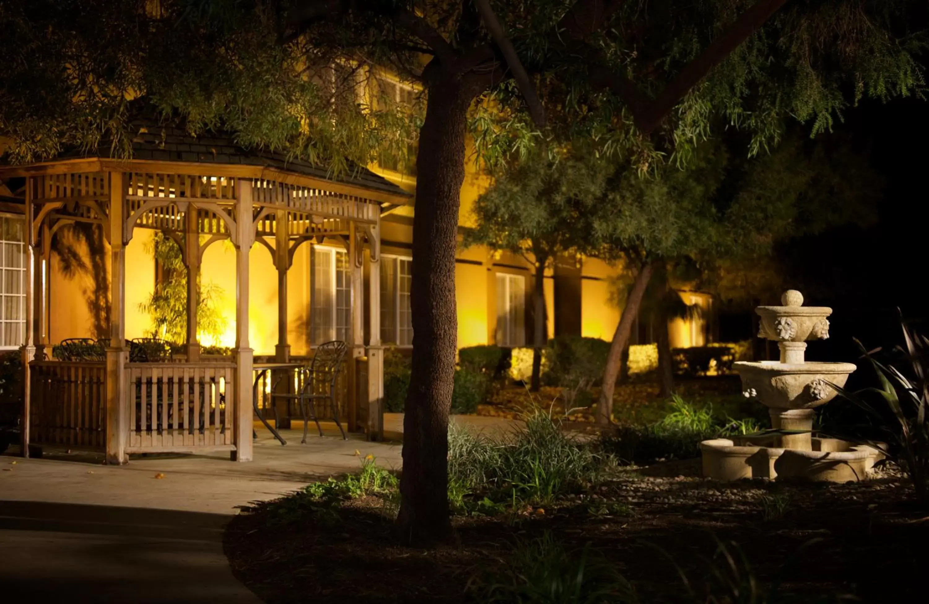 Patio, Patio/Outdoor Area in Larkspur Landing Campbell-An All-Suite Hotel