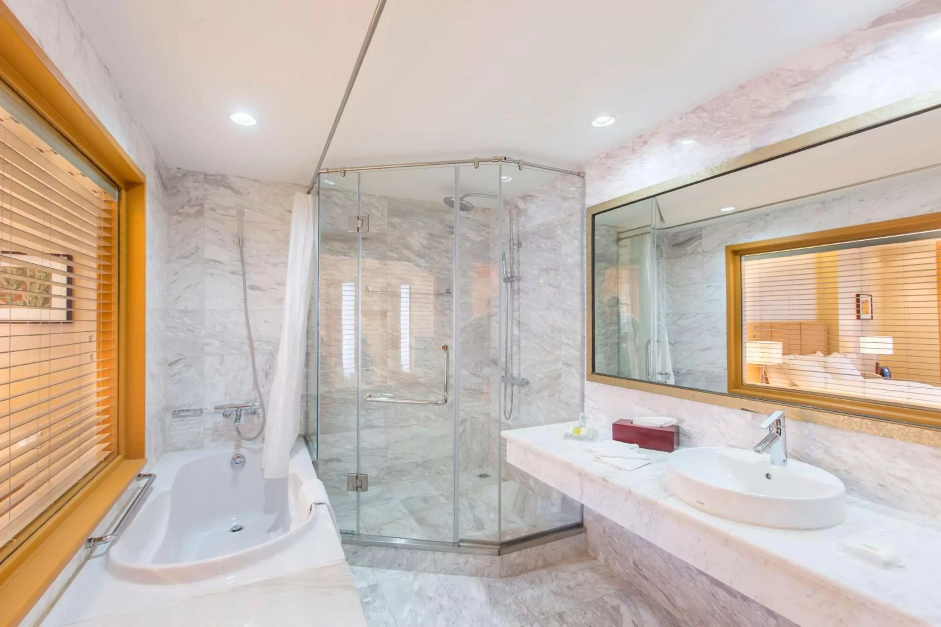 Bathroom in Hilton Garden Inn Hanoi