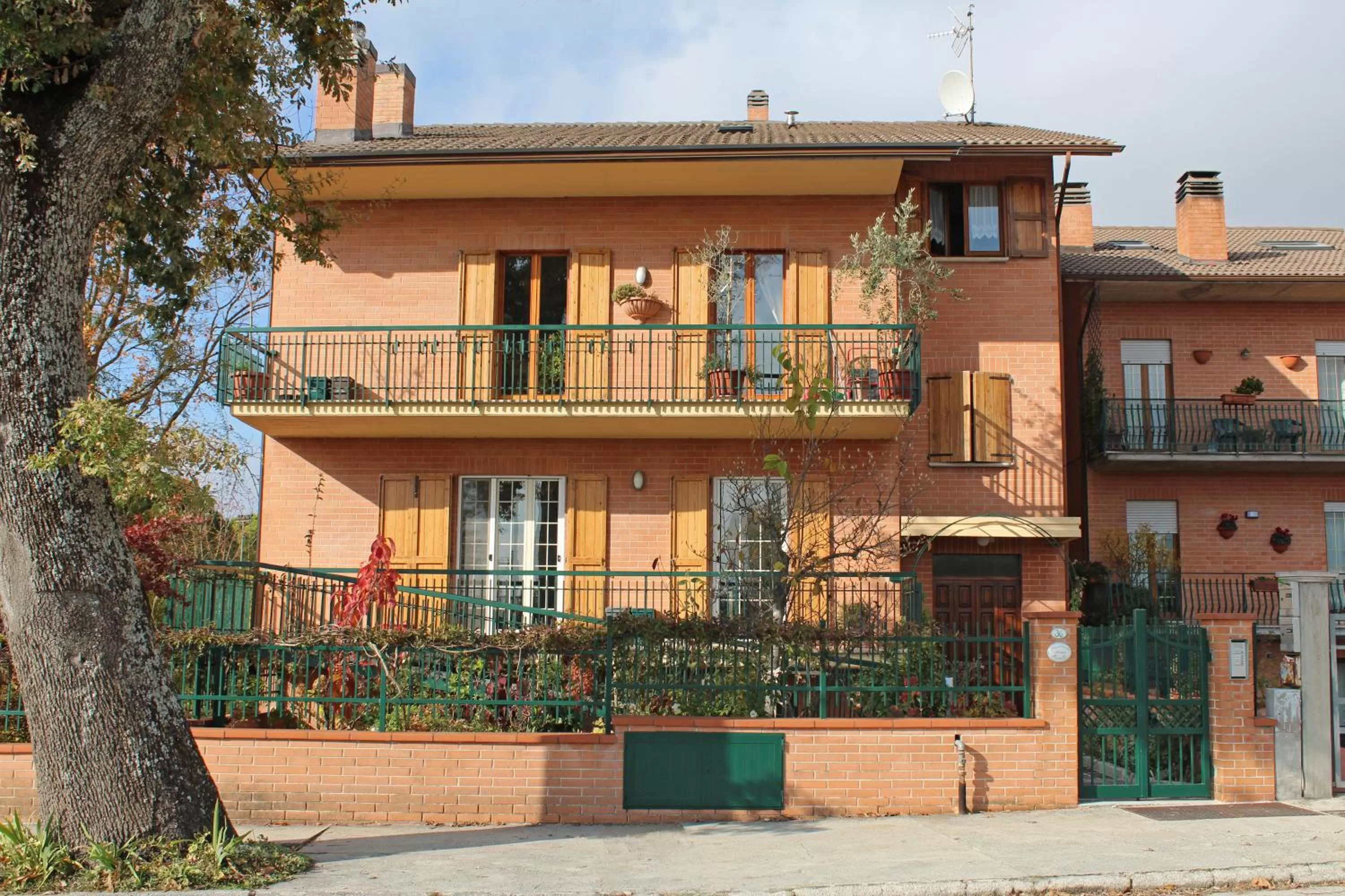 Property building in B&B Dimora Morelli