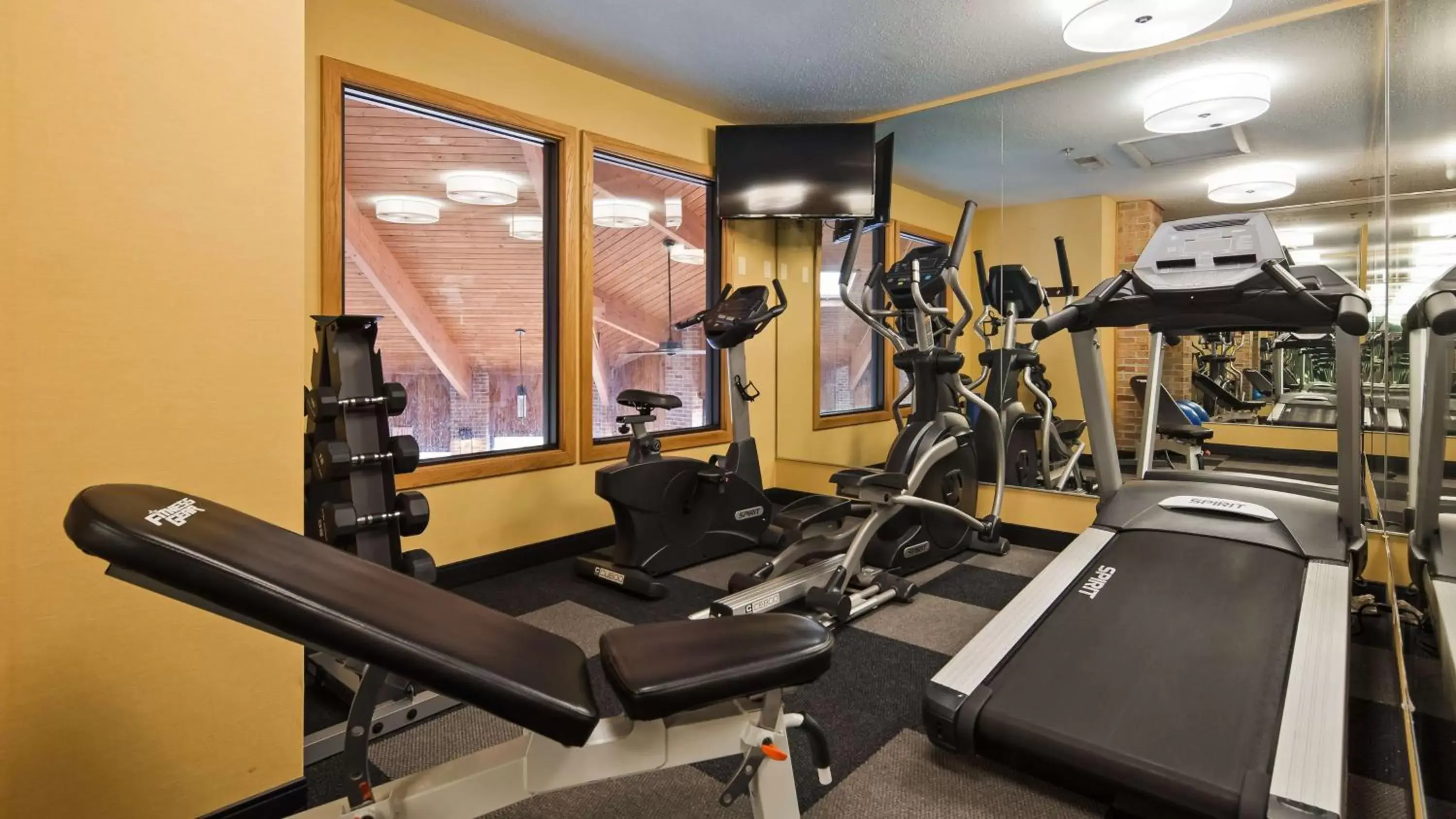 Fitness centre/facilities, Fitness Center/Facilities in Best Western Shippensburg