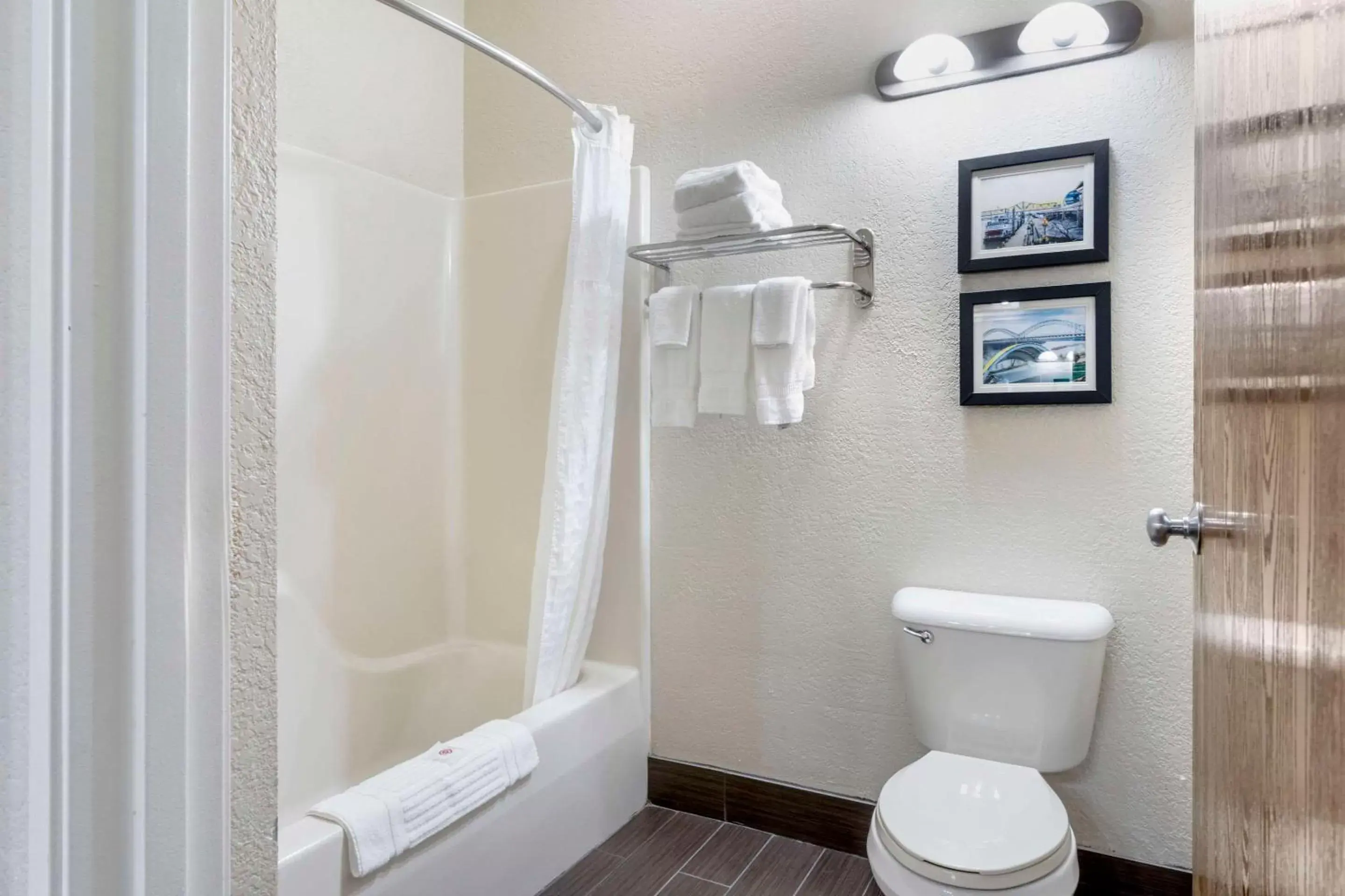 Bedroom, Bathroom in Comfort Inn & Suites La Grange