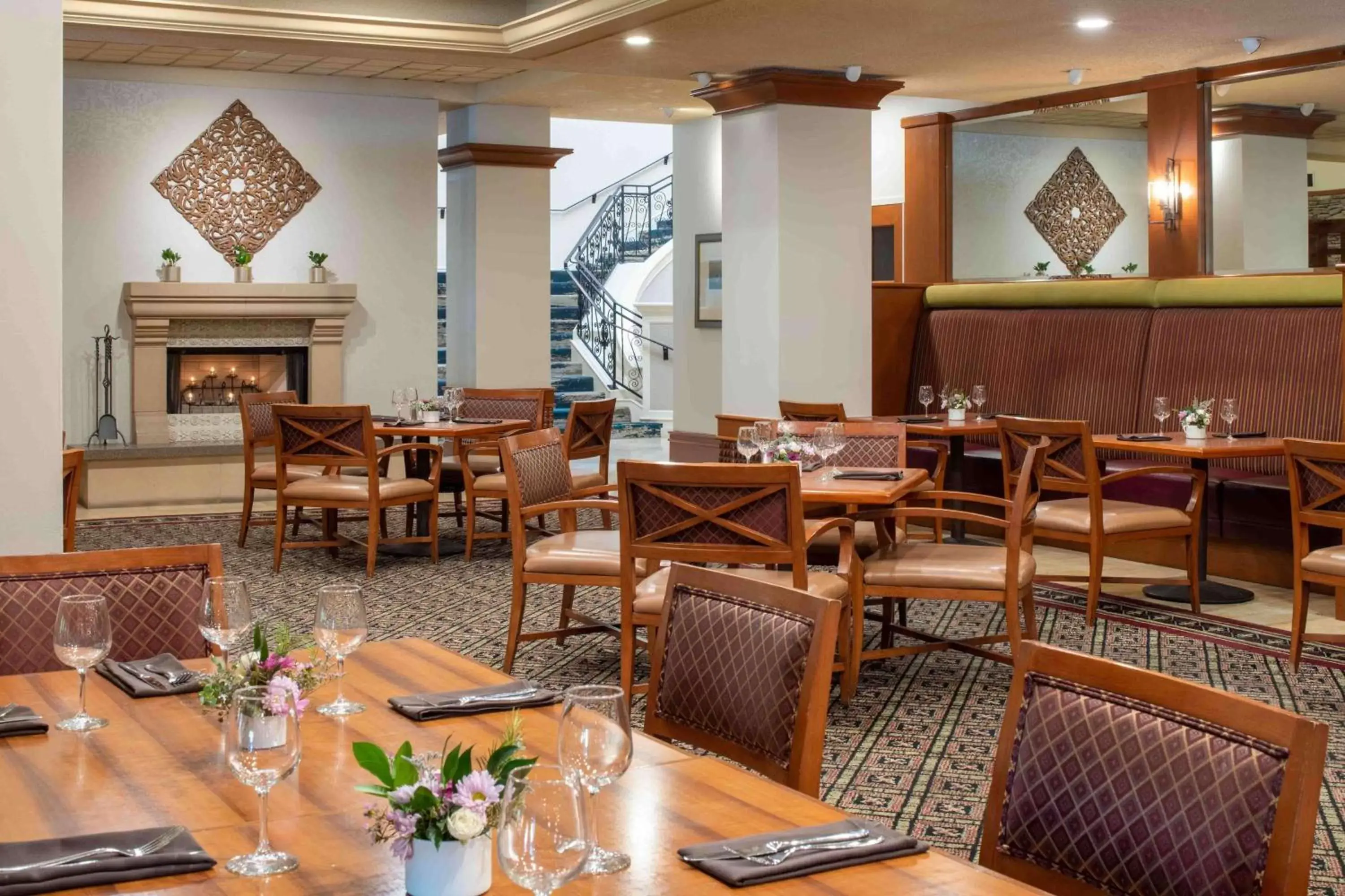 Restaurant/Places to Eat in DoubleTree by Hilton Sonoma Wine Country