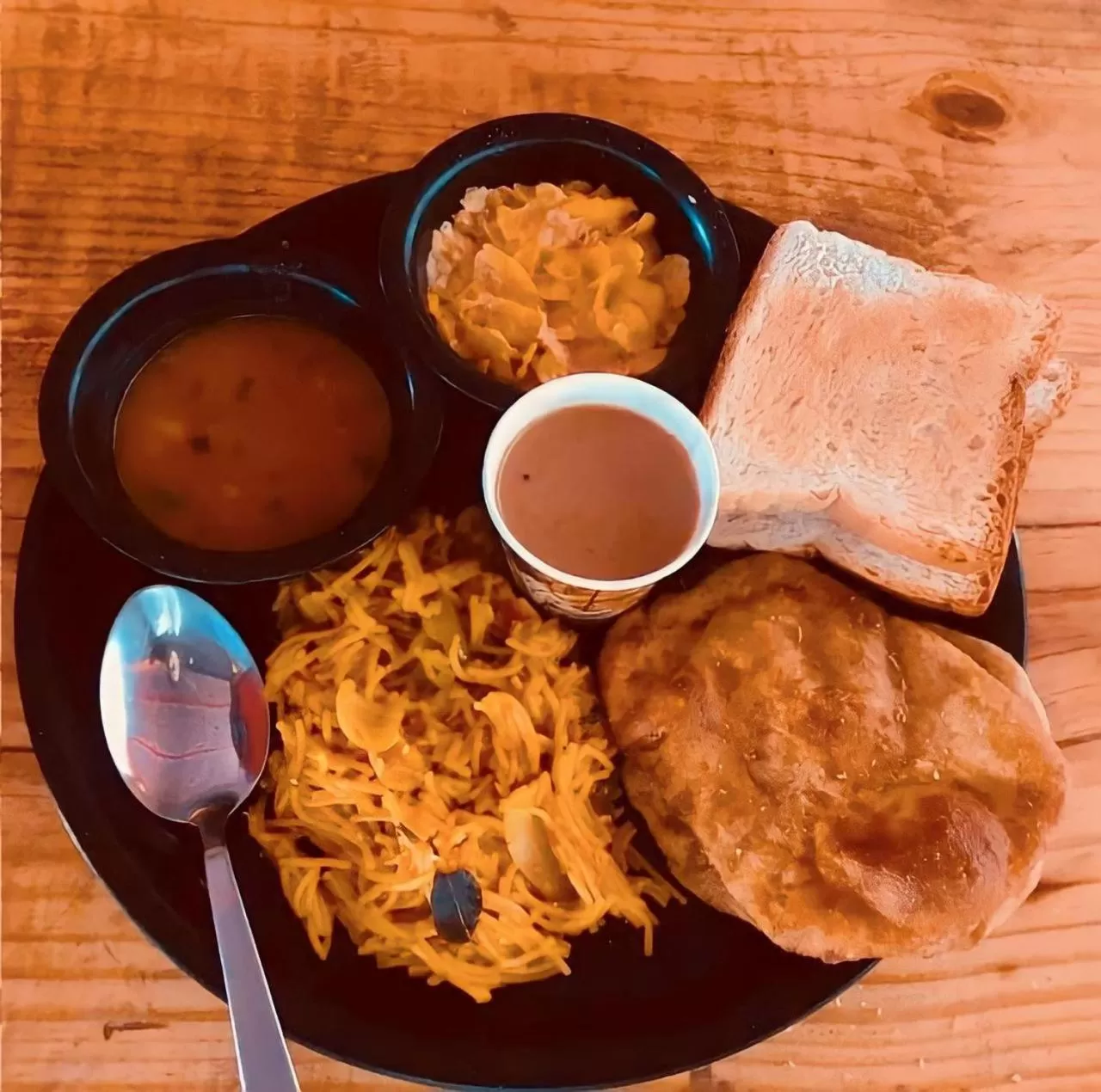 Breakfast in Rumis Desert Camp and Resort