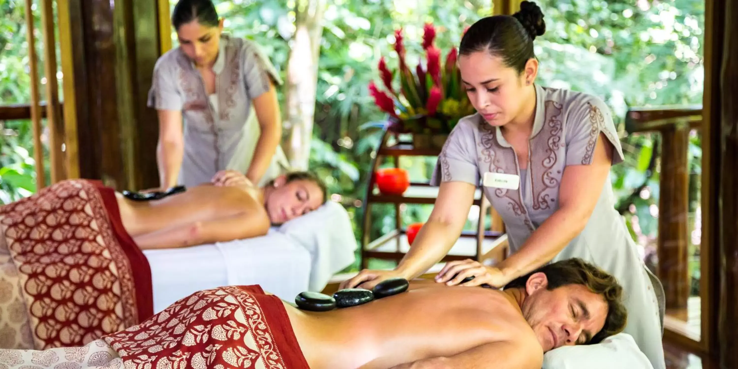 Massage in Nayara Gardens