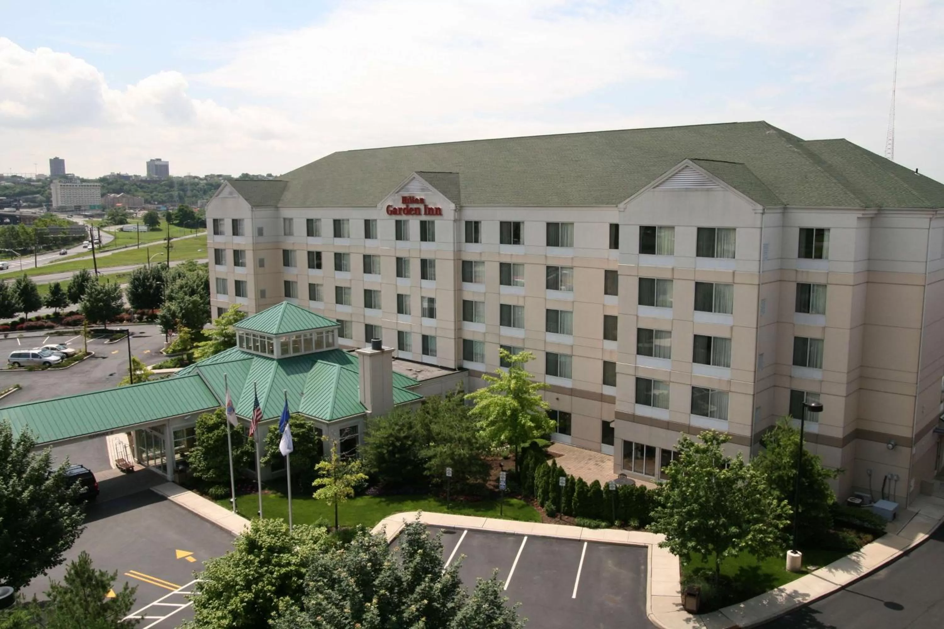 Property building in Hilton Garden Inn Secaucus/Meadowlands