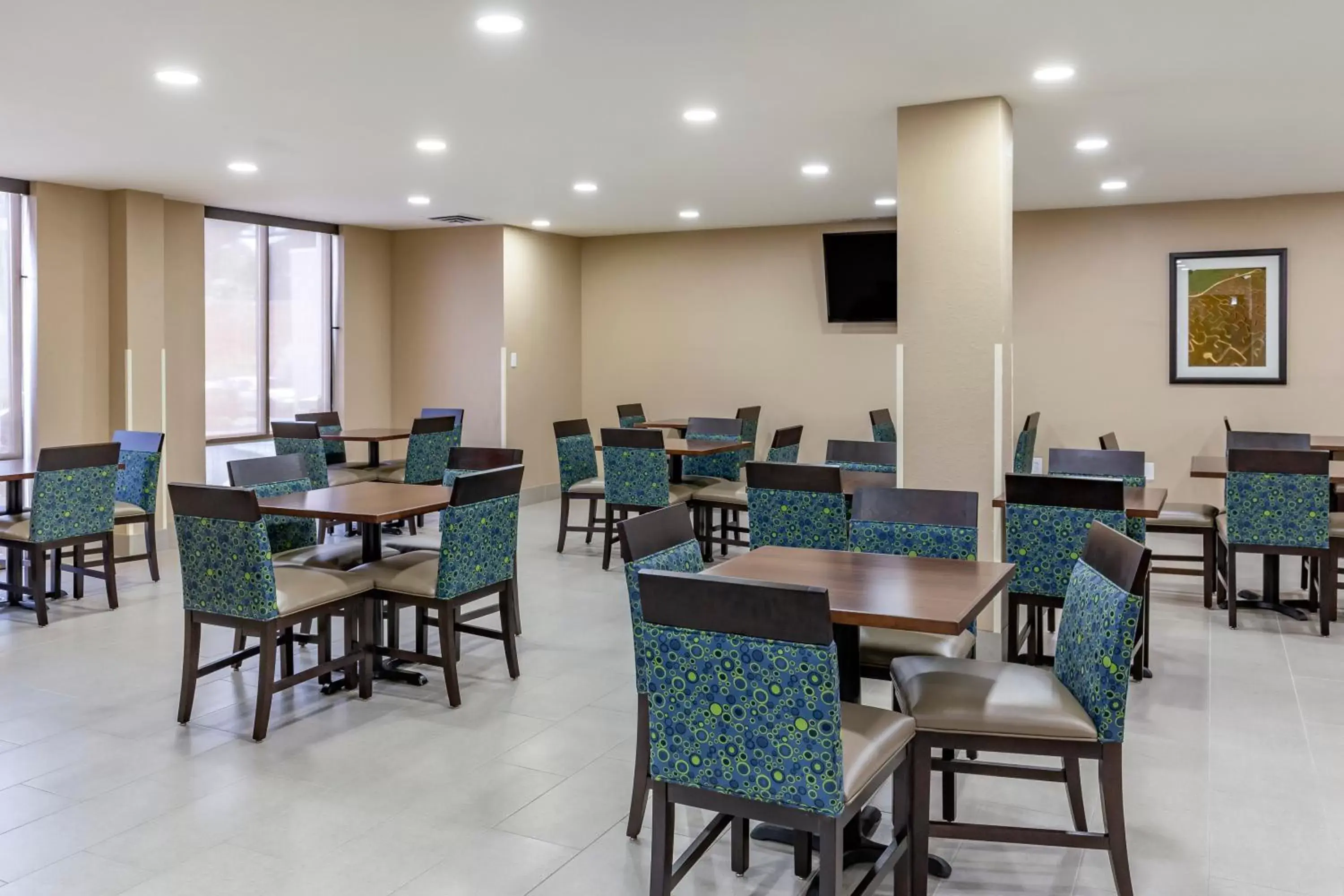 Breakfast, Restaurant/Places to Eat in Comfort Inn & Suites Spring Lake - Fayetteville Near Fort Liberty