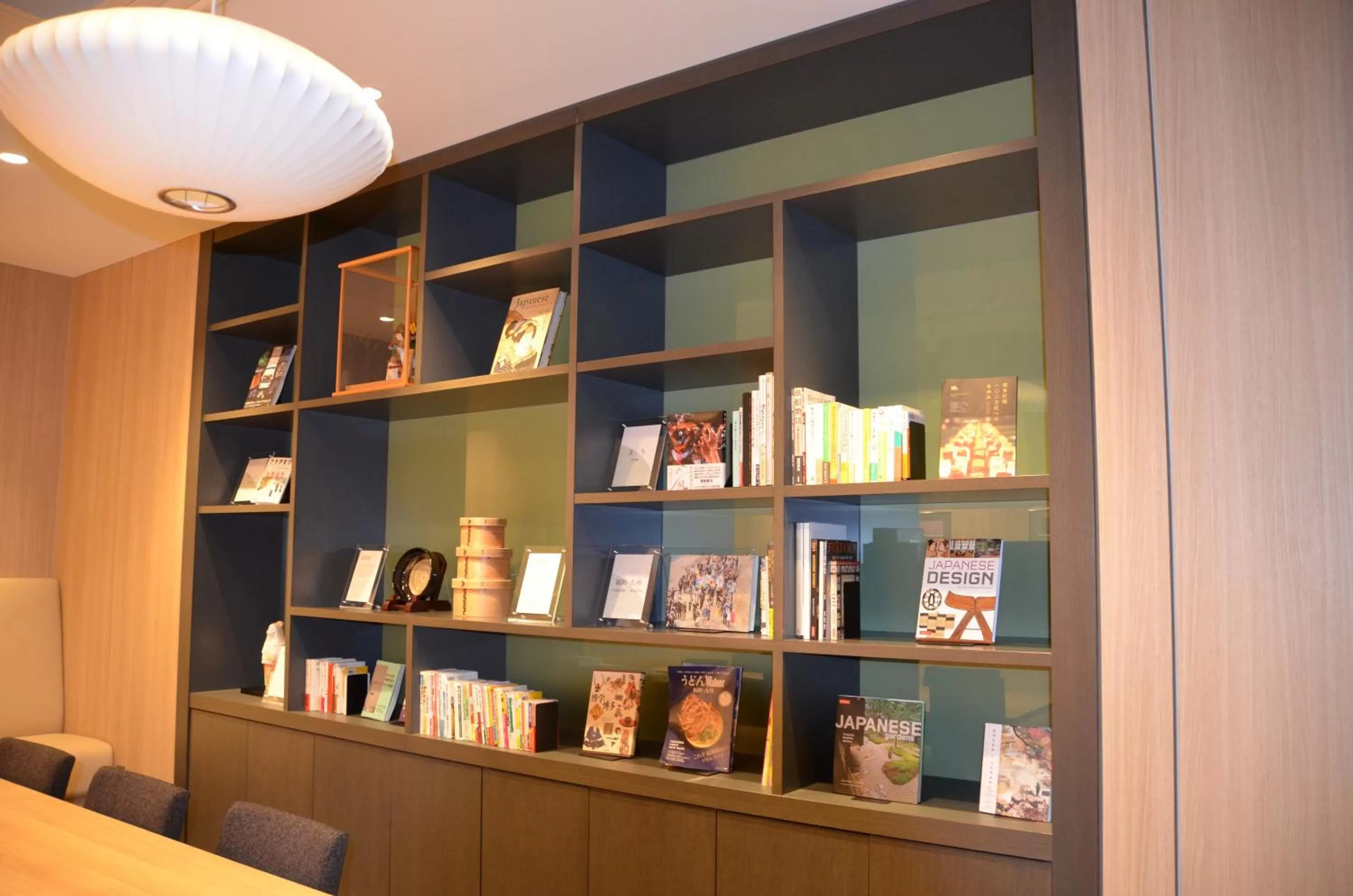 Library in THE BLOSSOM HAKATA Premier