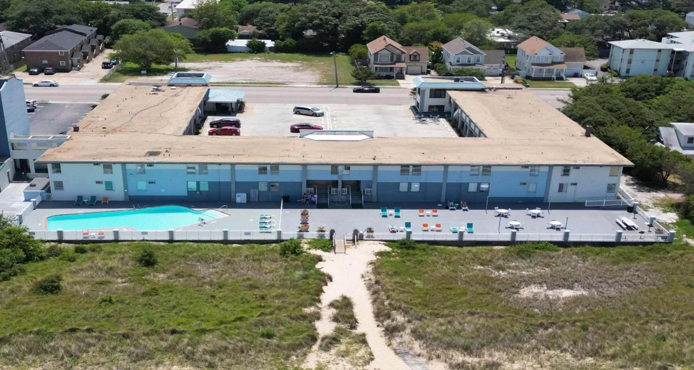 Pool view, Bird's-eye View in Best Western Plus Holiday Sands Inn & Suites