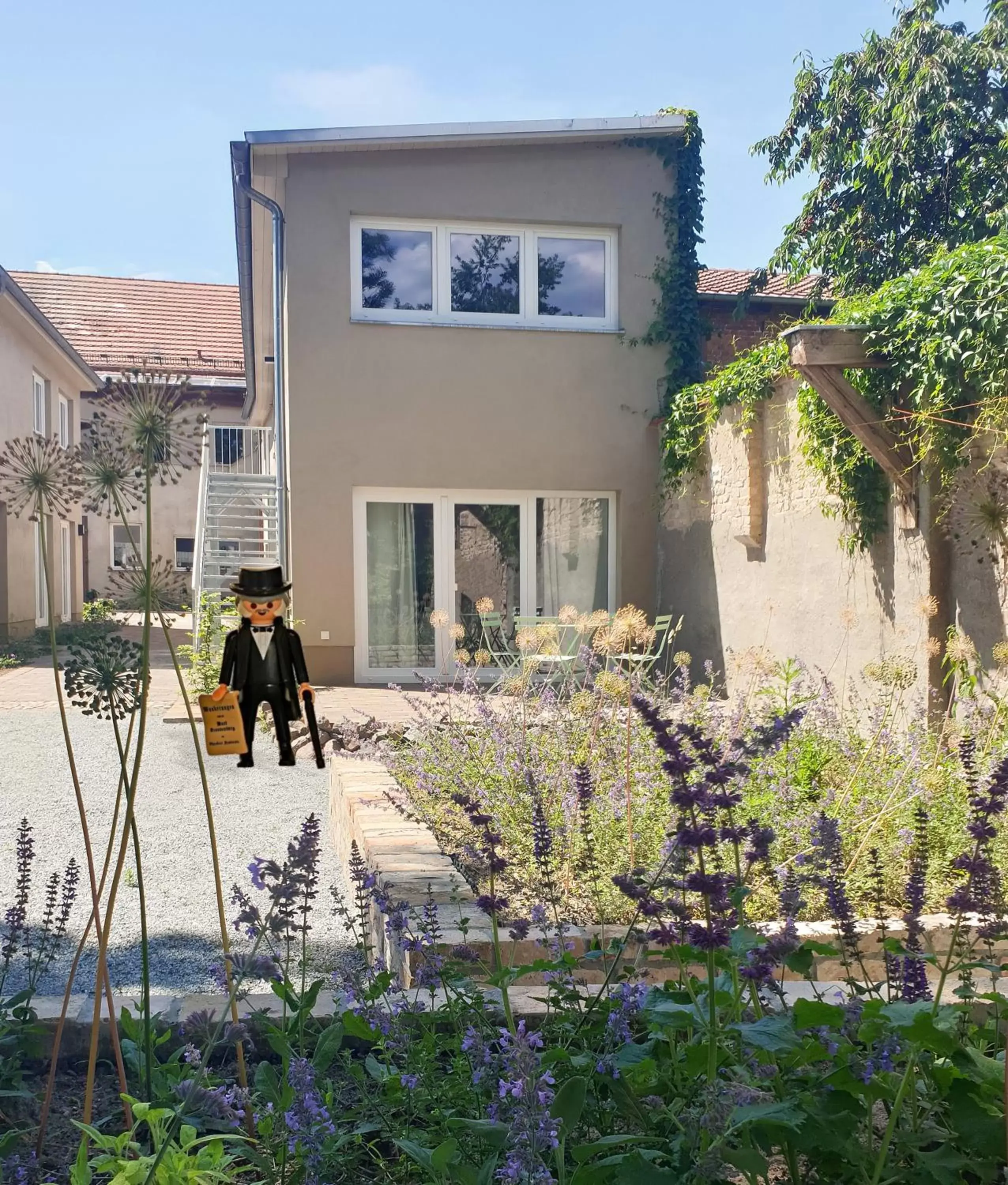 Travel Art Boardinghouse Travel Art Boardinghouse