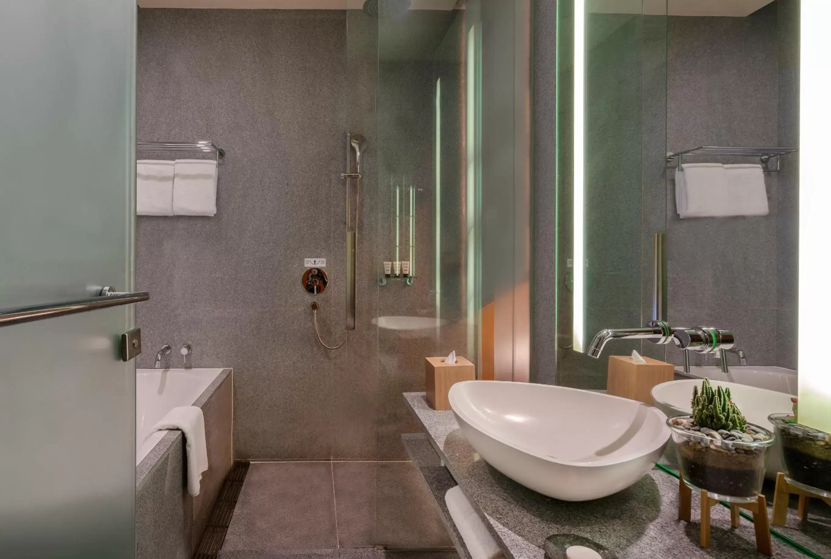 Bathroom in Oasia Hotel Novena, Singapore by Far East Hospitality Bathroom in Oasia Hotel Novena, Singapore by Far East Hospitality