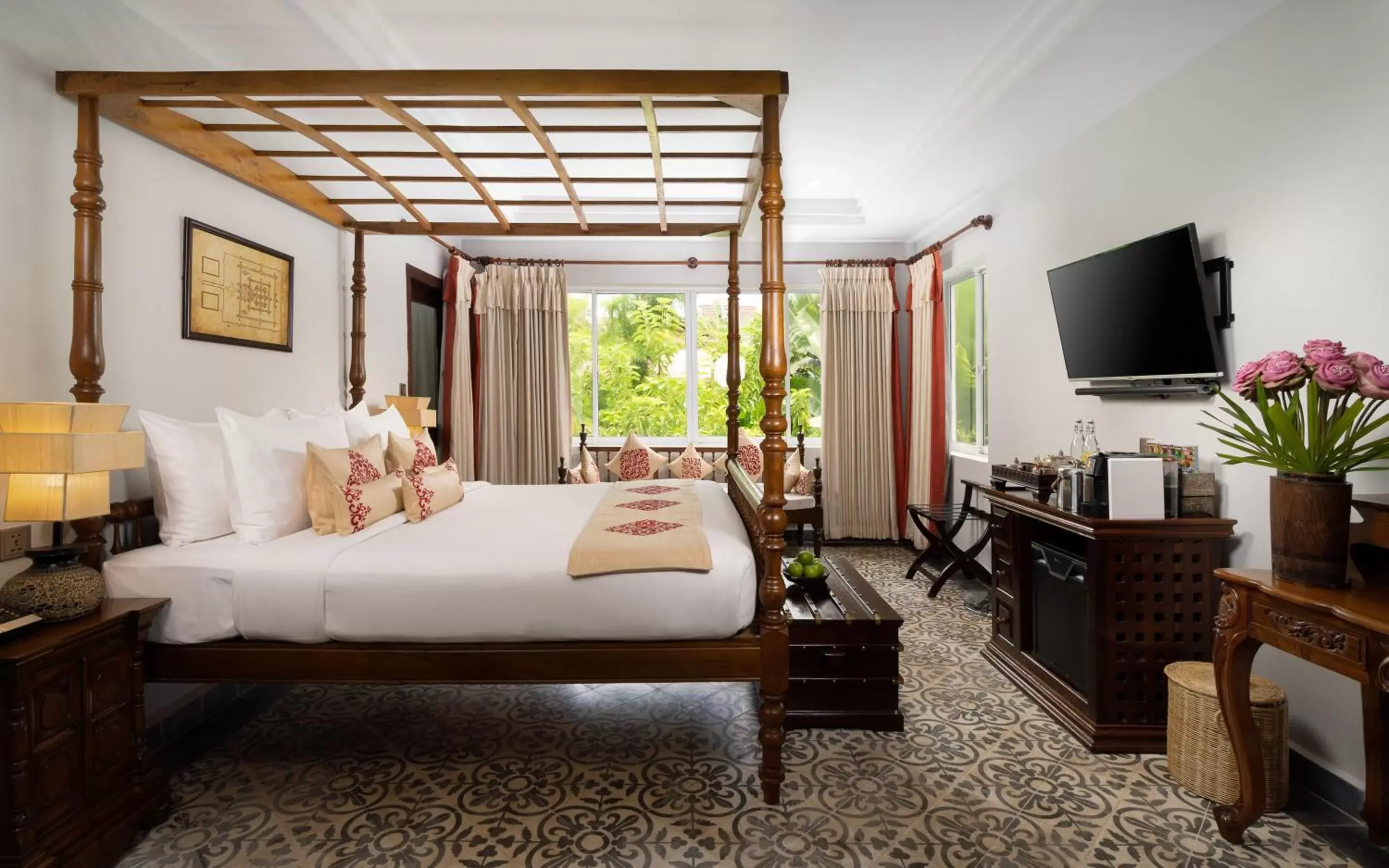Bed in Mane Boutique Hotel & Spa