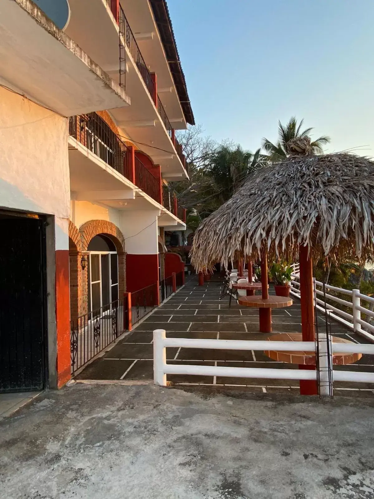 Traditional Sierra Leon Oceanfront Rooms - Adults Only