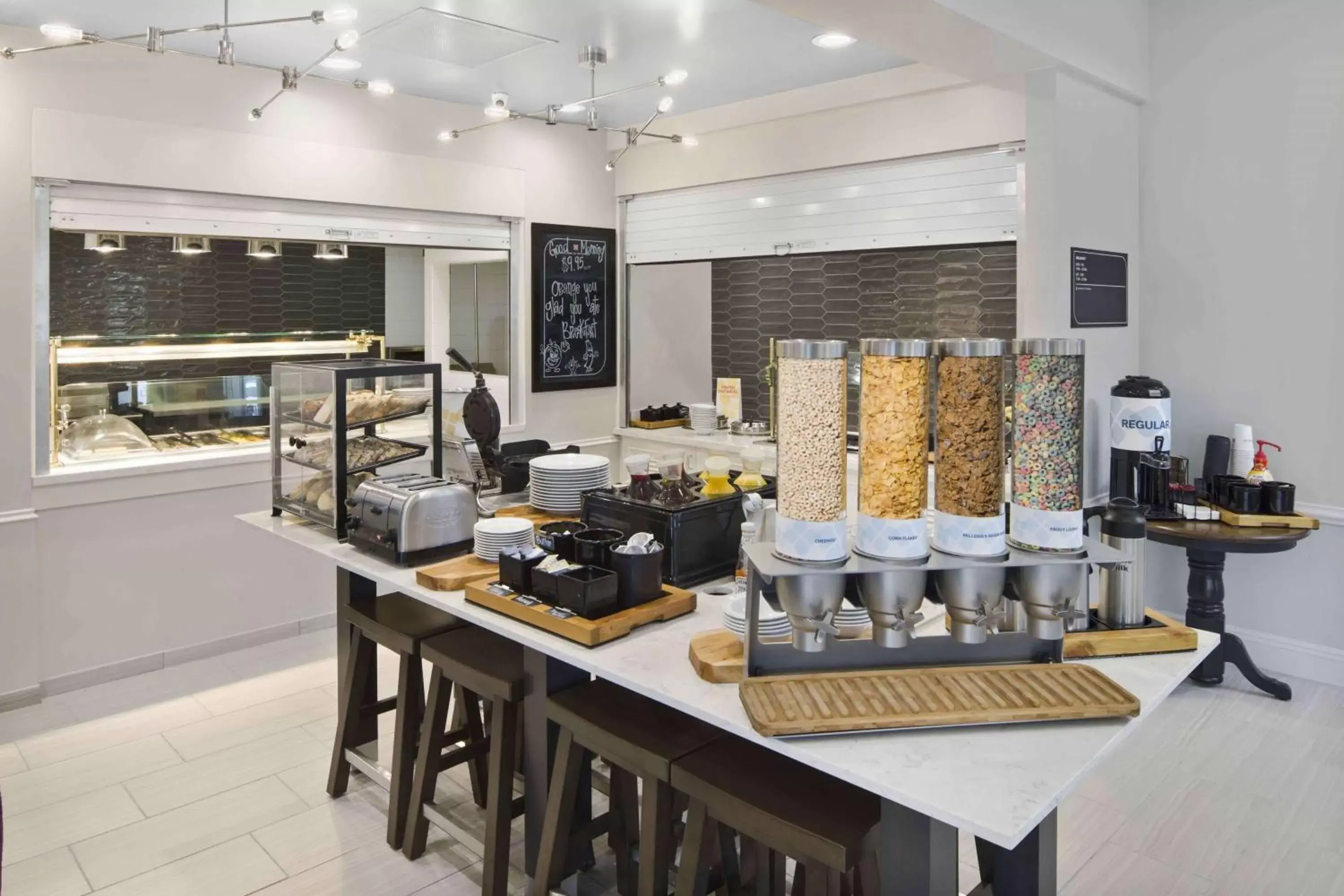 Restaurant/places to eat in Hilton Garden Inn Jackson-Madison Restaurant/places to eat in Hilton Garden Inn Jackson-Madison