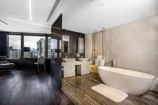 Bathroom in Shenzhen O Hotel