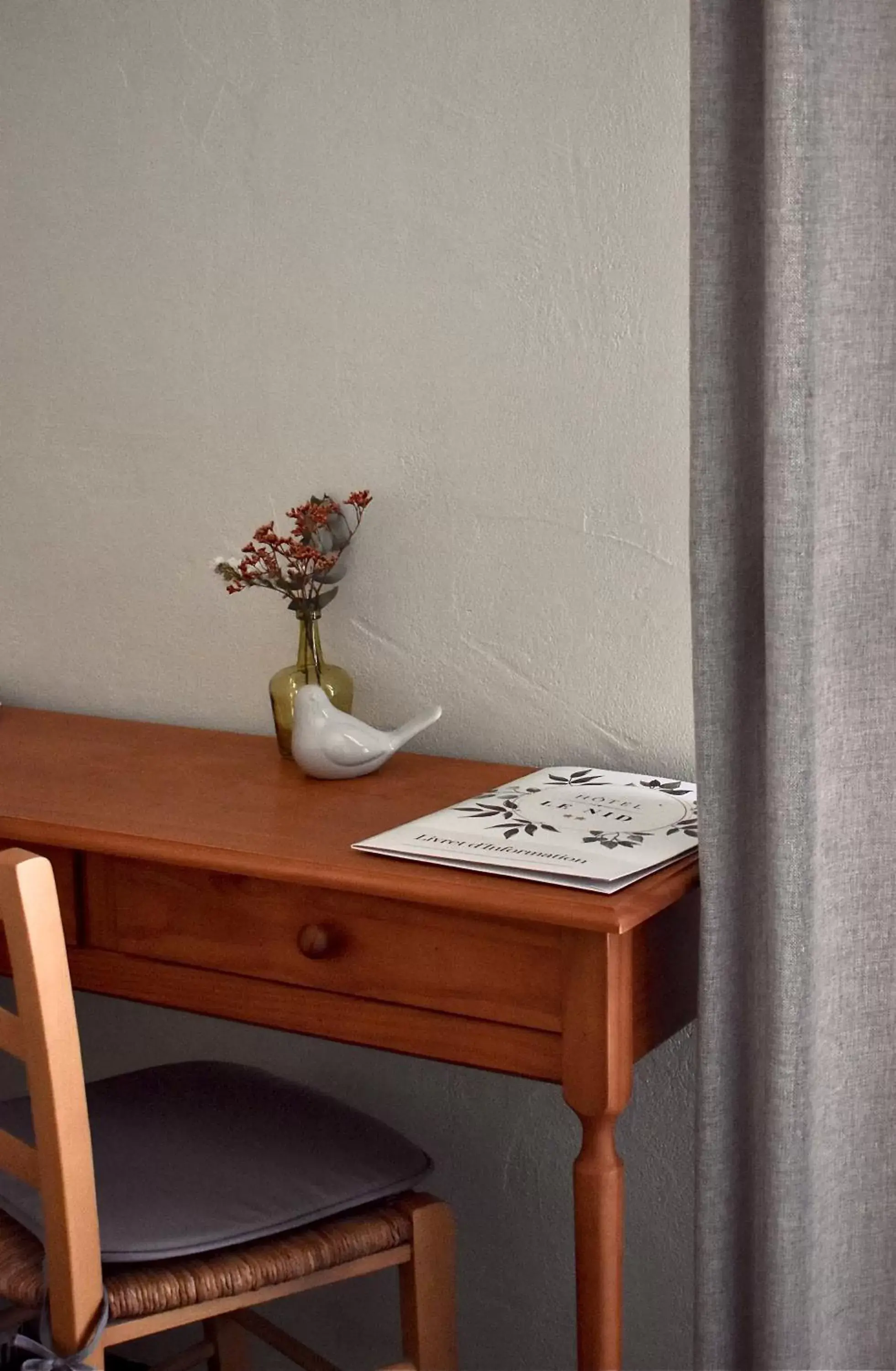 Bedroom in Hôtel le Nid