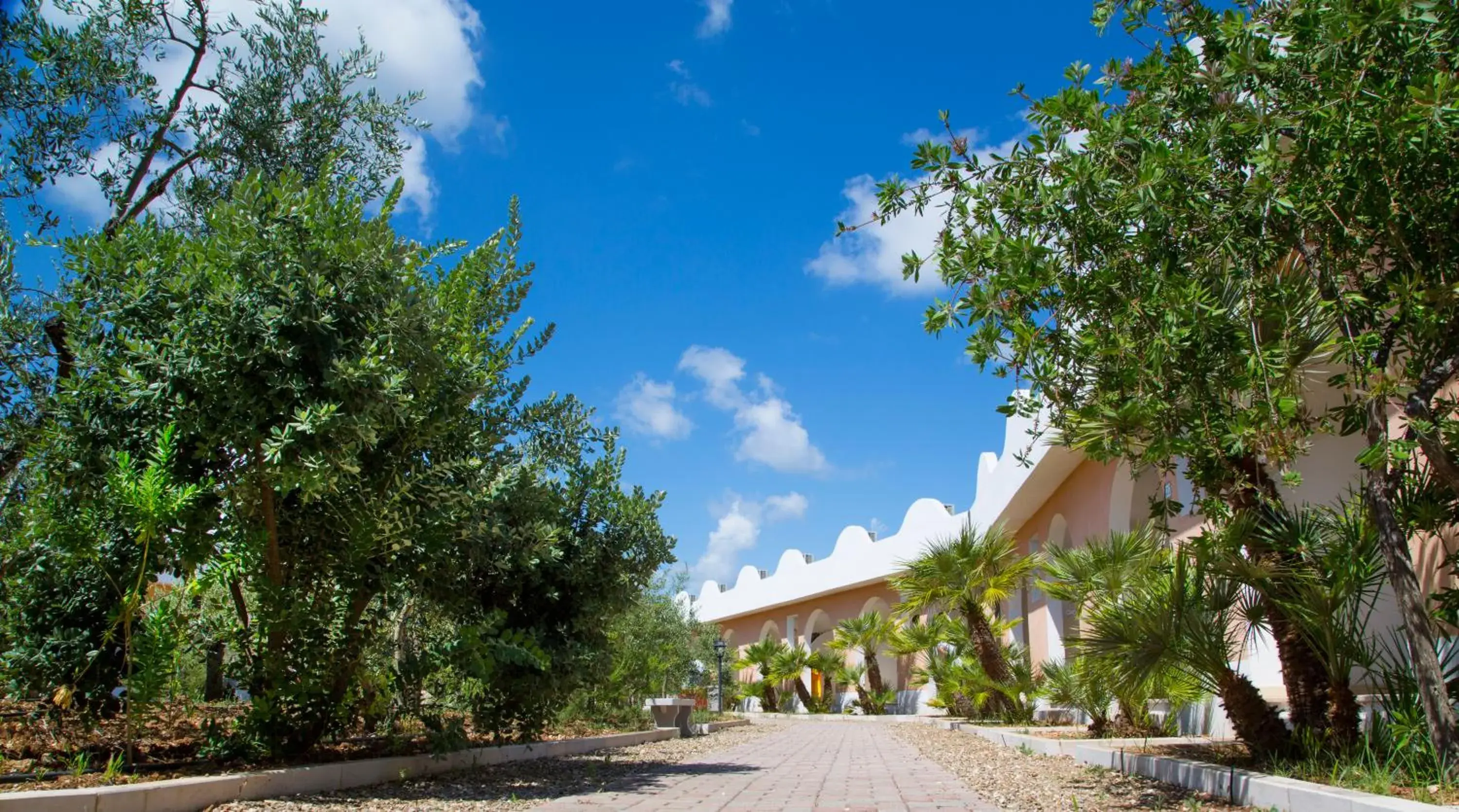 Garden, Property Building in Garden Hotel Ripa