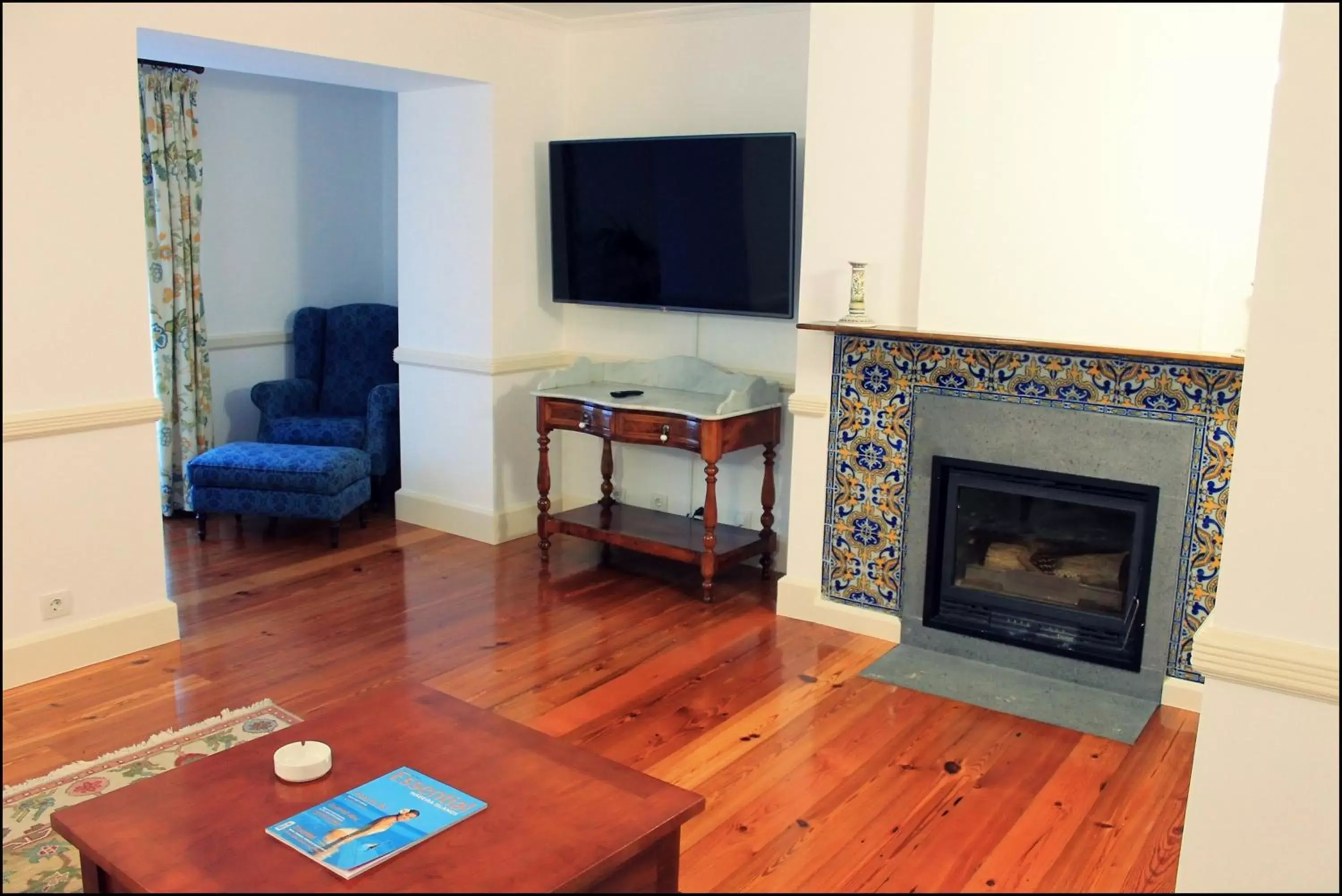 Living room, TV/Entertainment Center in BIO Hotel - Hotel Quinta da Serra