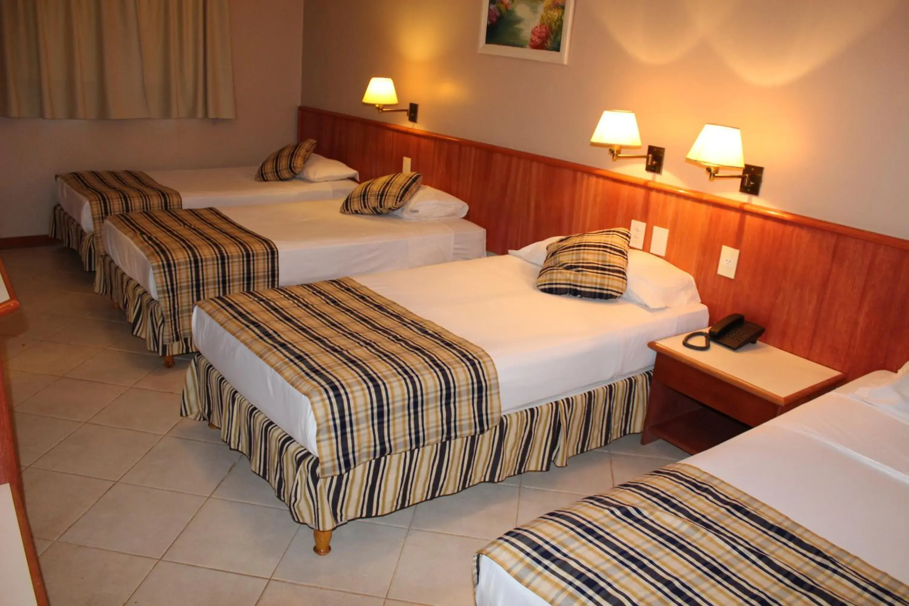 Photo of the whole room, Bed in Marcopolo Suites Iguazu