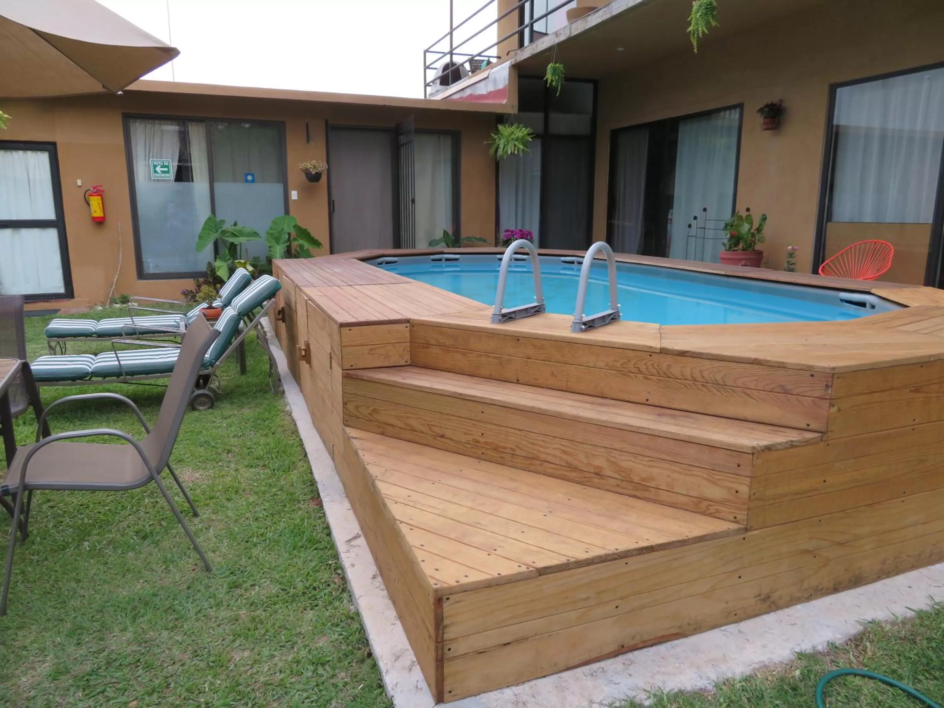 Patio, Swimming Pool in Posada Casa Topiltzin