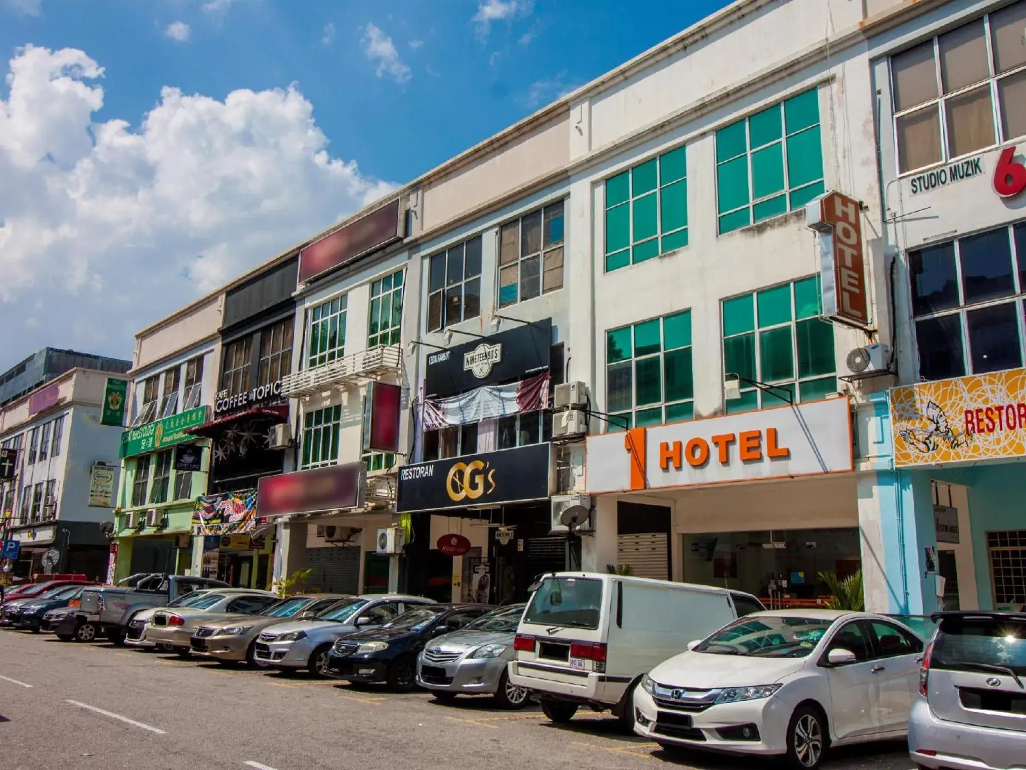 Property Building in 1 Hotel Taman Connaught