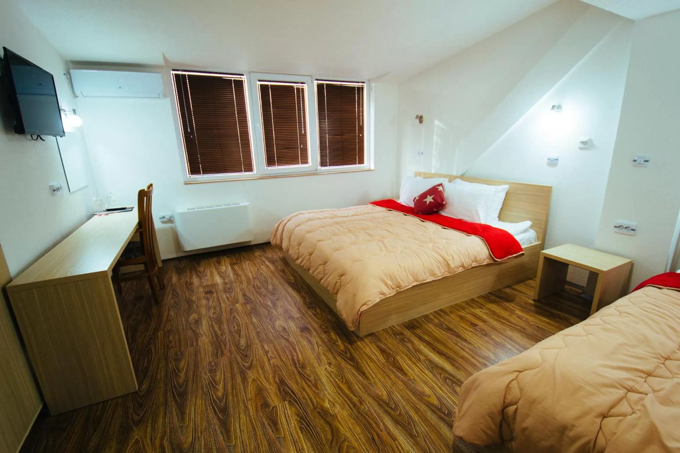 Bed in Hotel Kristal Palas