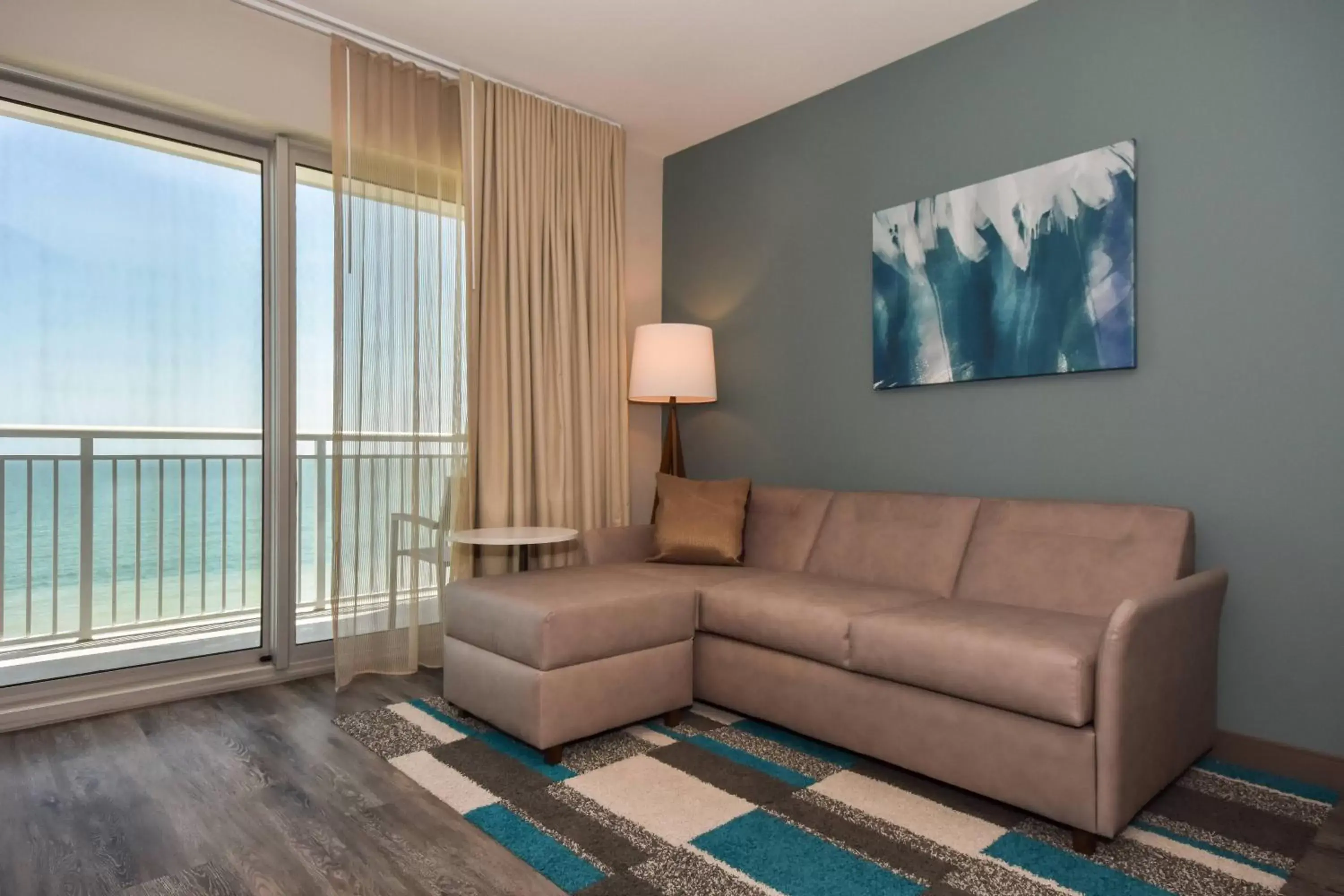 Photo of the whole room, Seating Area in Residence Inn by Marriott Myrtle Beach Oceanfront