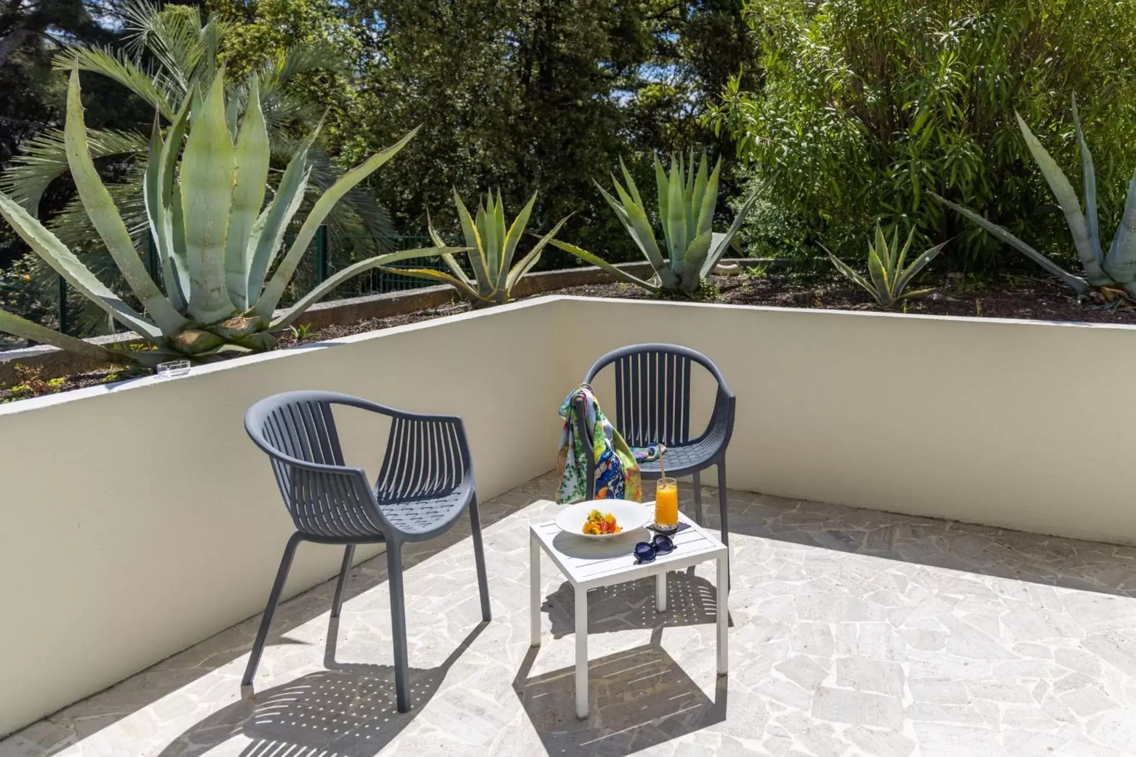 Balcony/Terrace in Luxotel Cannes