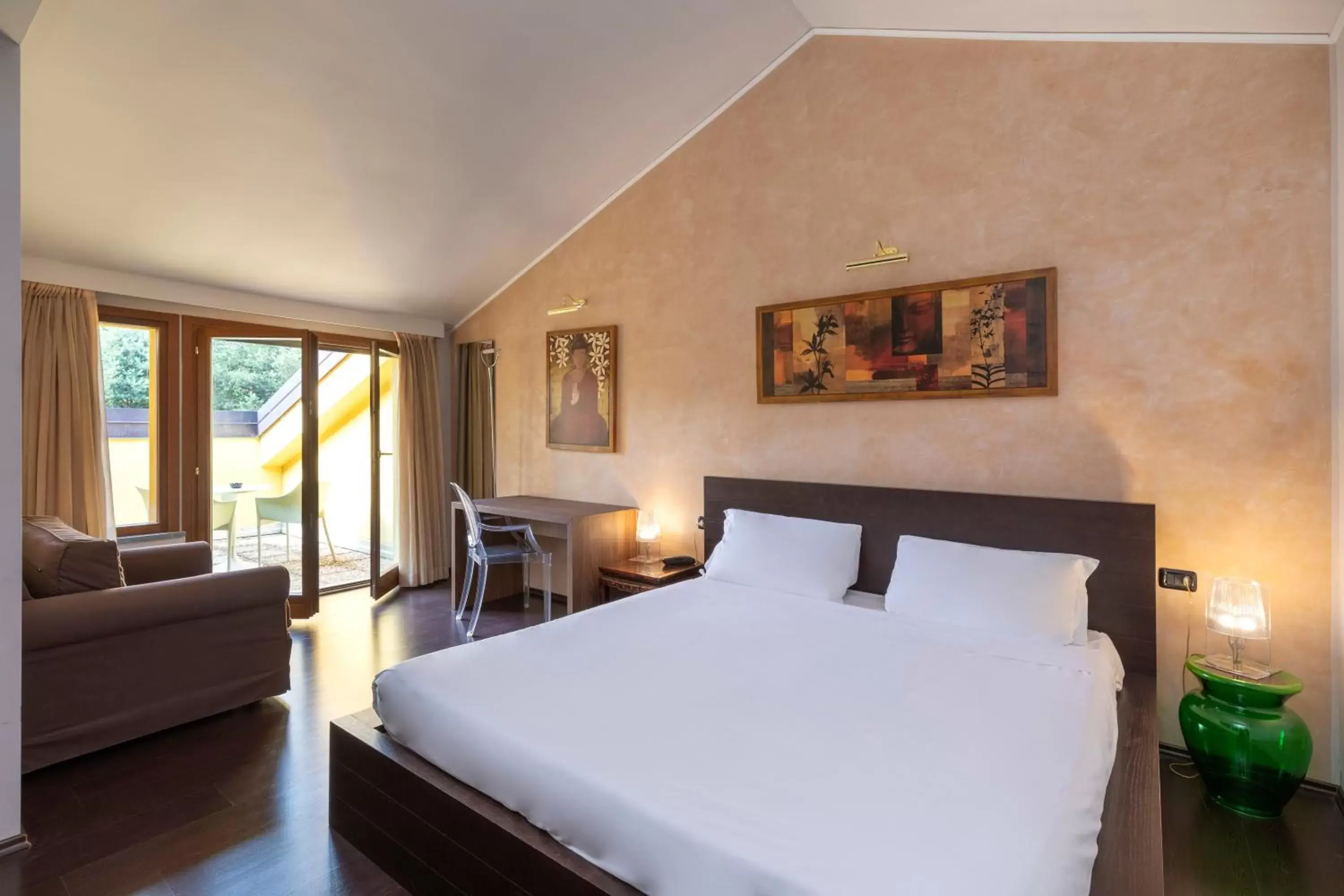 Bed in B&B Hotel Malpensa Lago Maggiore