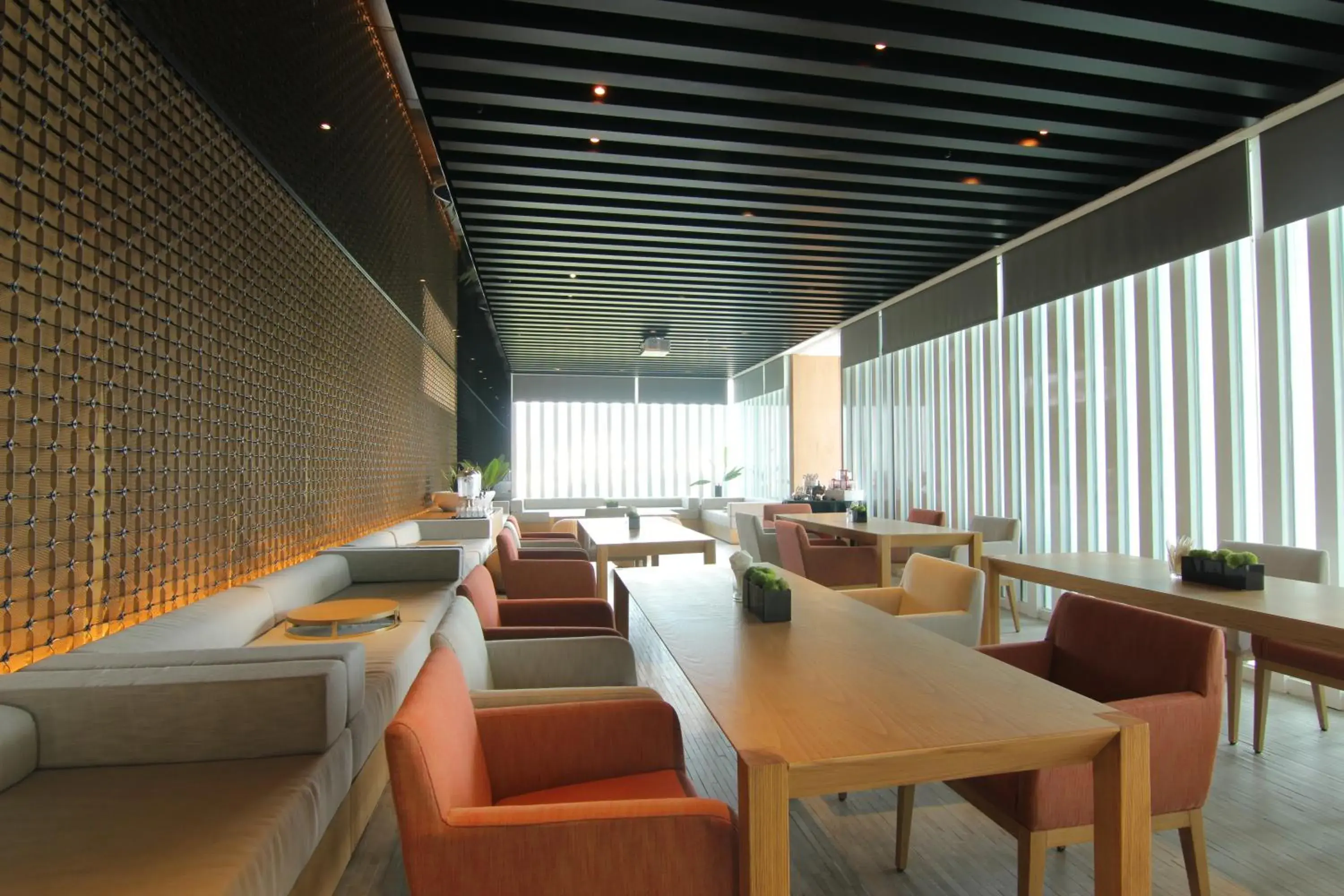 Lounge or bar, Restaurant/Places to Eat in Silks Place Tainan