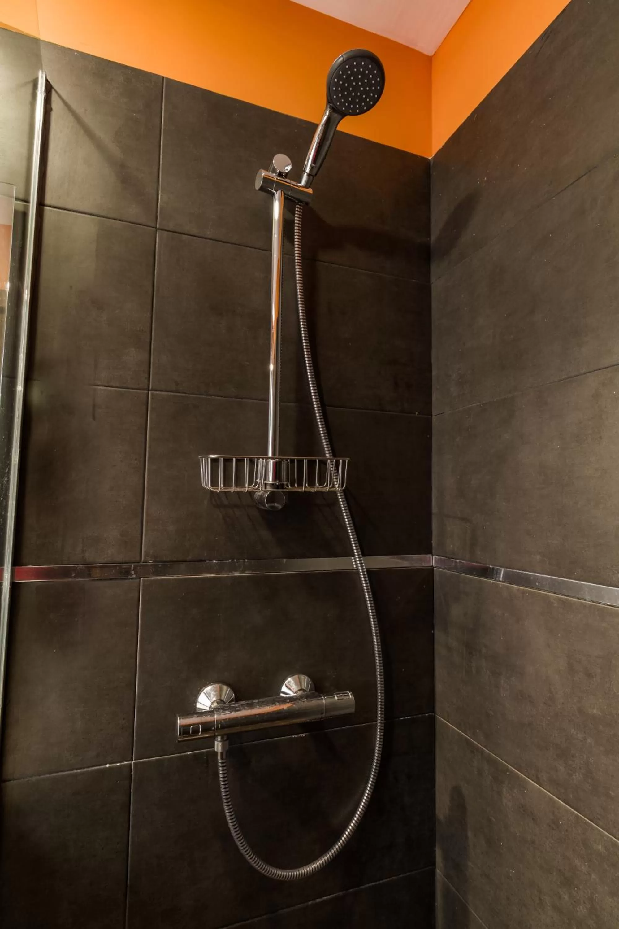 Shower in La Arbolada