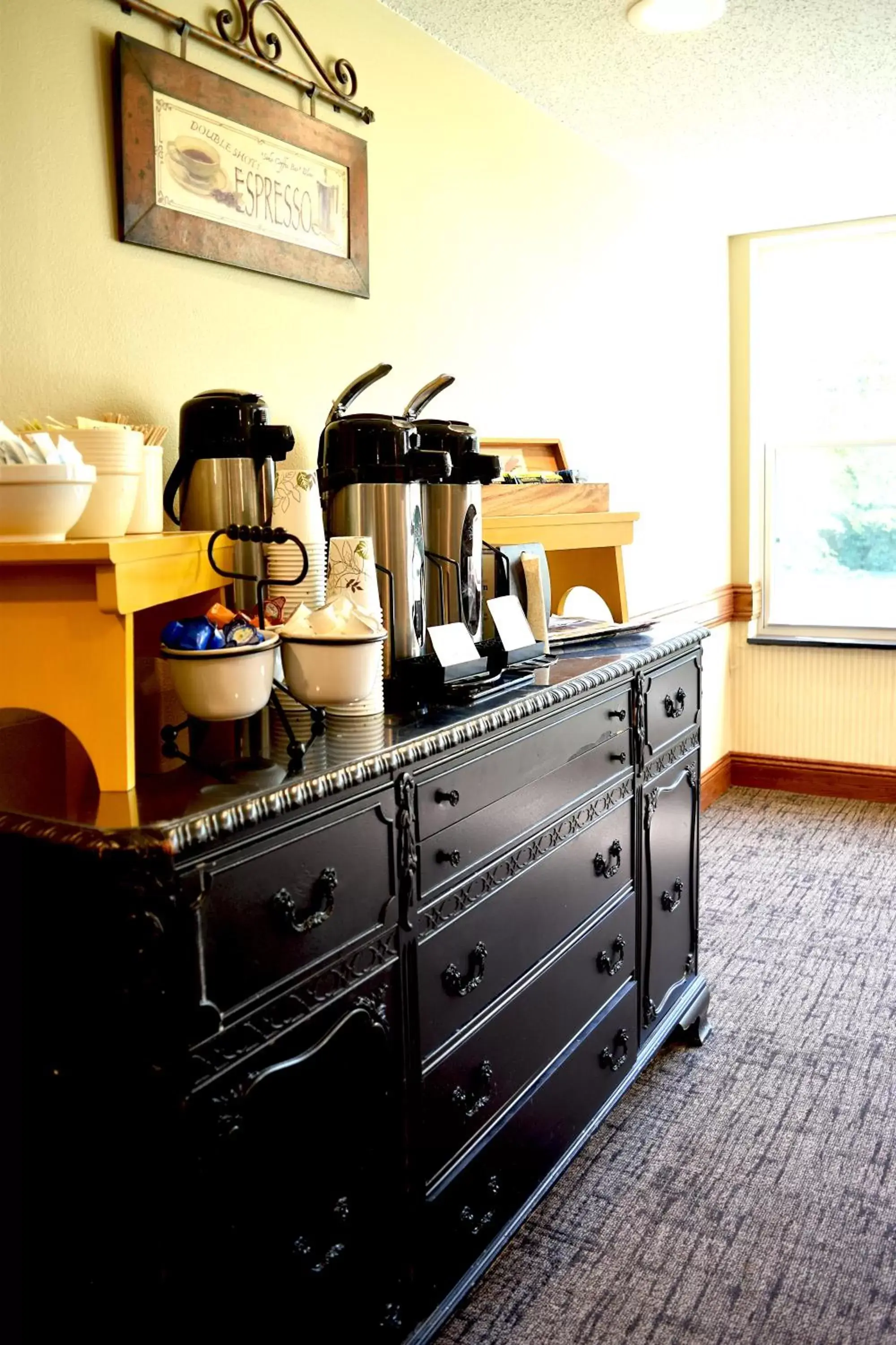 Continental breakfast in Country Inn River Falls Continental breakfast in Country Inn River Falls