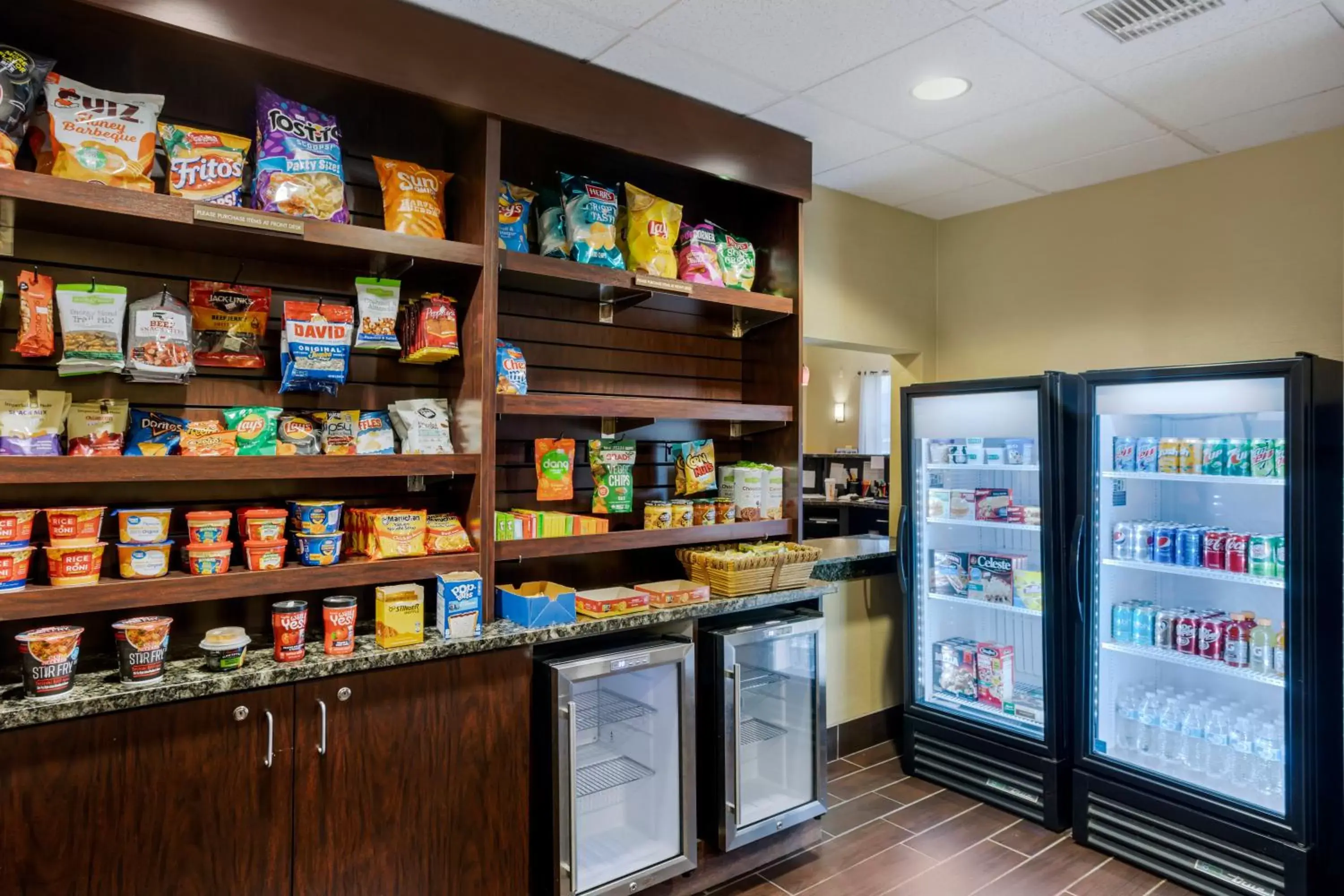 vending machine, Supermarket/Shops in Comfort Inn & Suites Sayre