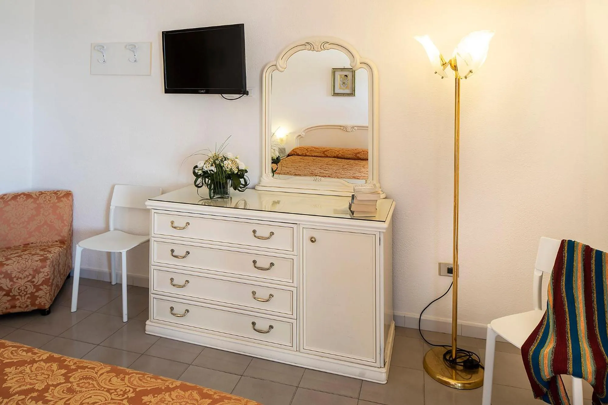 TV and multimedia in Hotel Terme Royal Palm