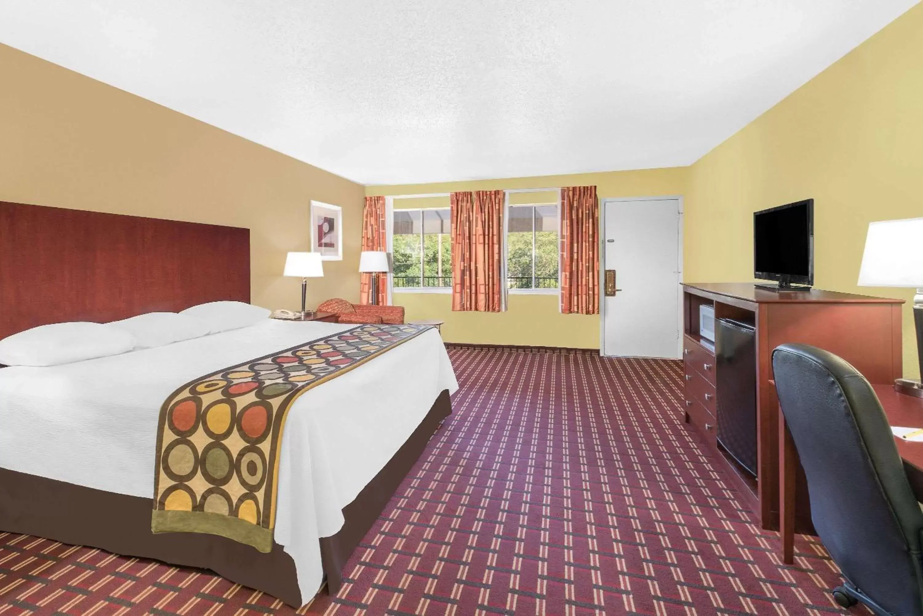 Photo of the whole room in Super 8 by Wyndham Kerrville TX